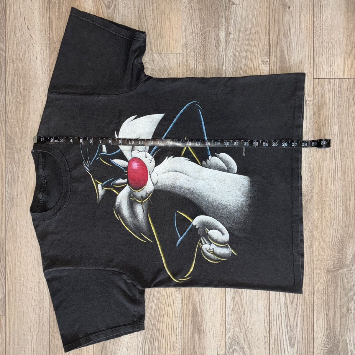 Changes 90s Sylvester the cat blackout shadow Looney Tunes tee shirt Size US XL / EU 56 / 4 - 7 Thumbnail