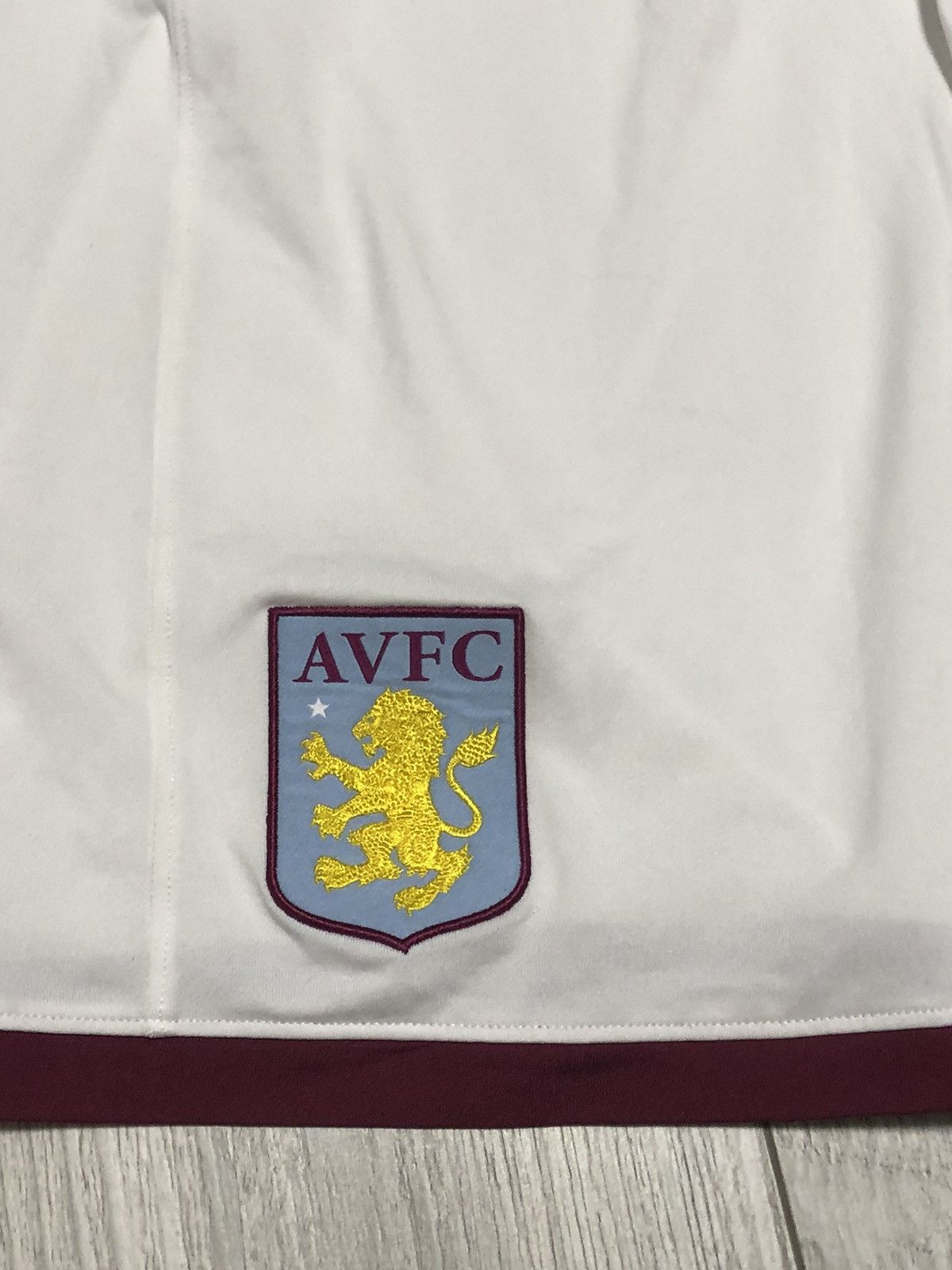 Under Armour Under Armor AVFC 2015-2016 Home Football Shorts Size US 34 / EU 50 - 2 Thumbnail