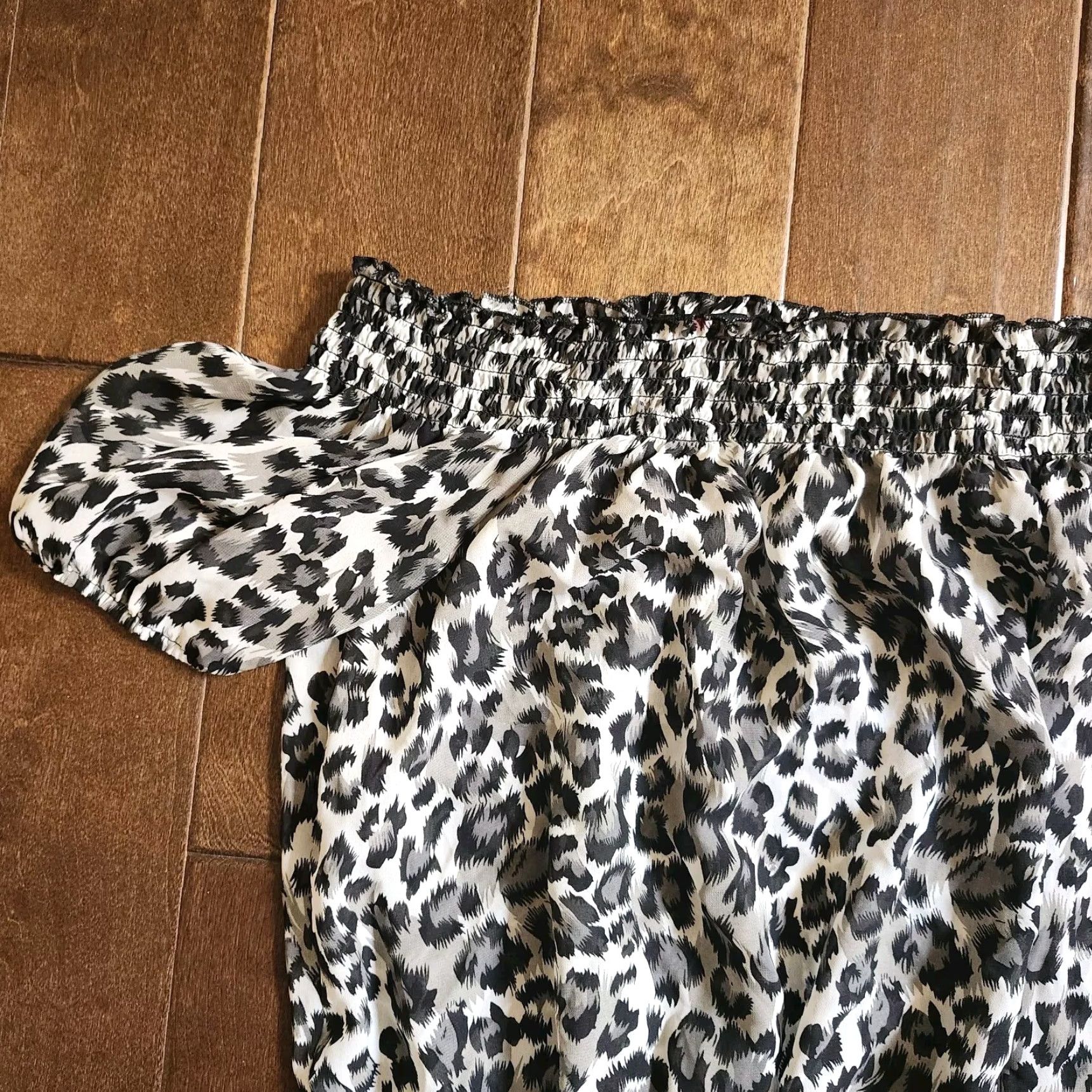 Forever 21 Forever 21 Leopard Print Off Shoulder Top - Short Sleeve - Pullover - Size S/P - Multicolor - Blouse - Women - Casual Party Travel - S/P Size S / US 4 / IT 40 - 3 Thumbnail