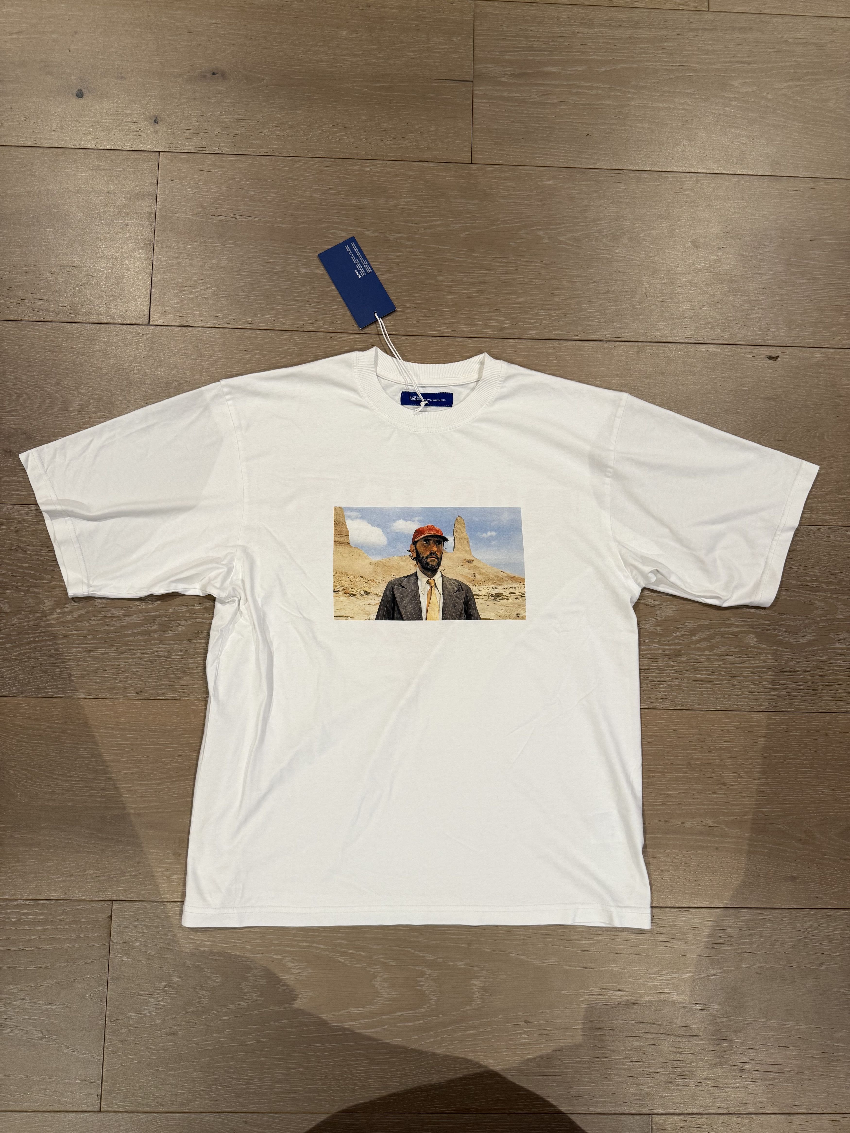 SCRT 💚 SCRT x Wim Wenders Foundation PARIS, TEXAS White Tee NEW Size US S / EU 44-46 / 1 - 9 Thumbnail