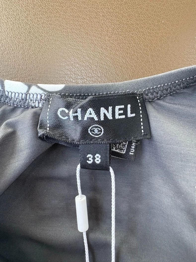 Chanel Chanel Beach series black one-piece swimsuit Size 25" / US 0 / IT 36 - 5 Thumbnail