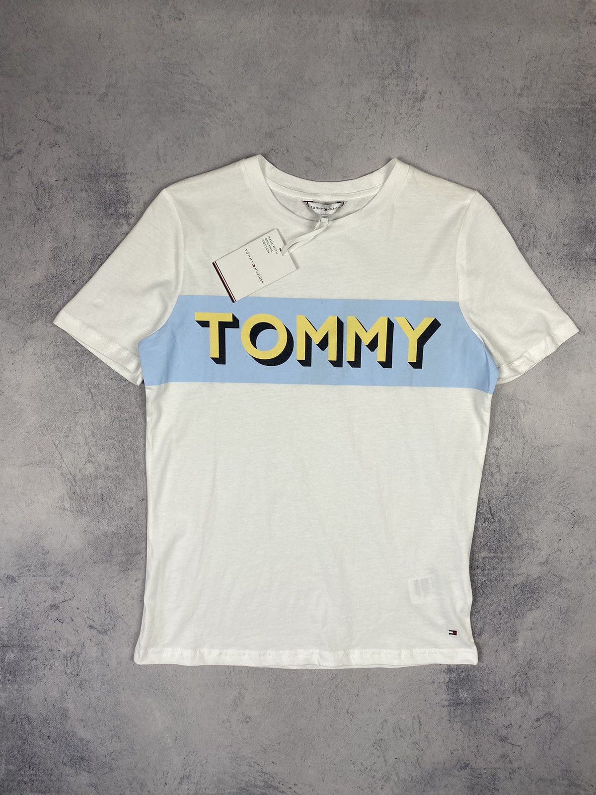 Designer × Tommy Hilfiger Tommy Hilfiger Big Logo Tee Size XS / US 0-2 / IT 36-38 - 2 Thumbnail