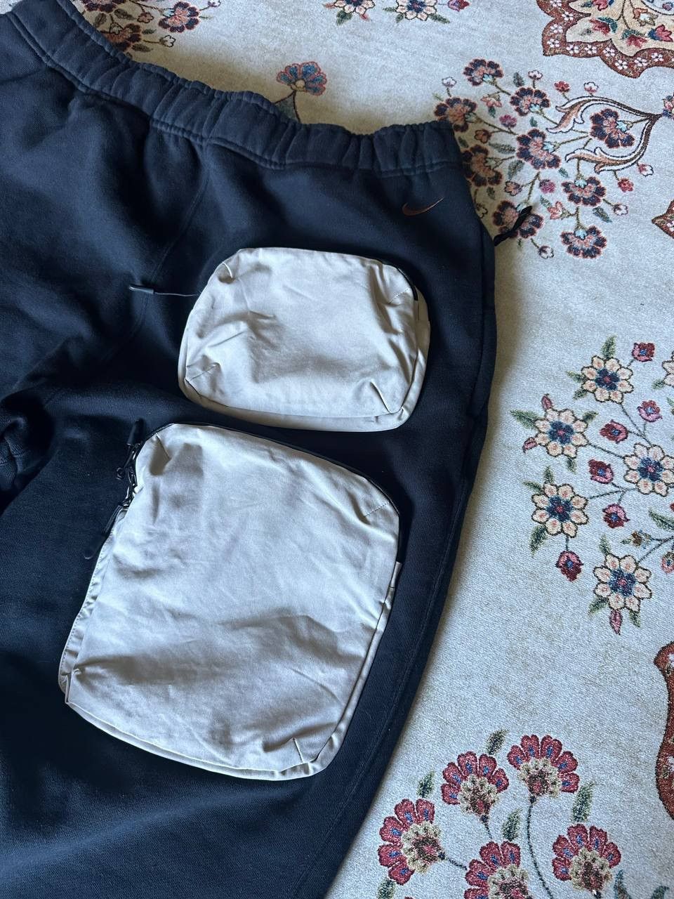 Nike × Travis Scott Nike x Travis Scott NRG AG Utility Sweatpants Size US 36 / EU 52 - 2 Thumbnail