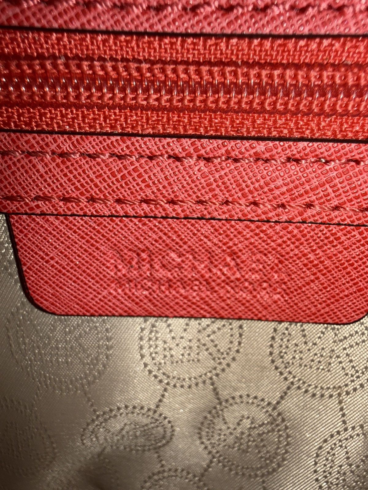 Michael Kors Michael Kors Cindy Saffiano Leather Salmon Chain Crossbody Size ONE SIZE - 8 Thumbnail