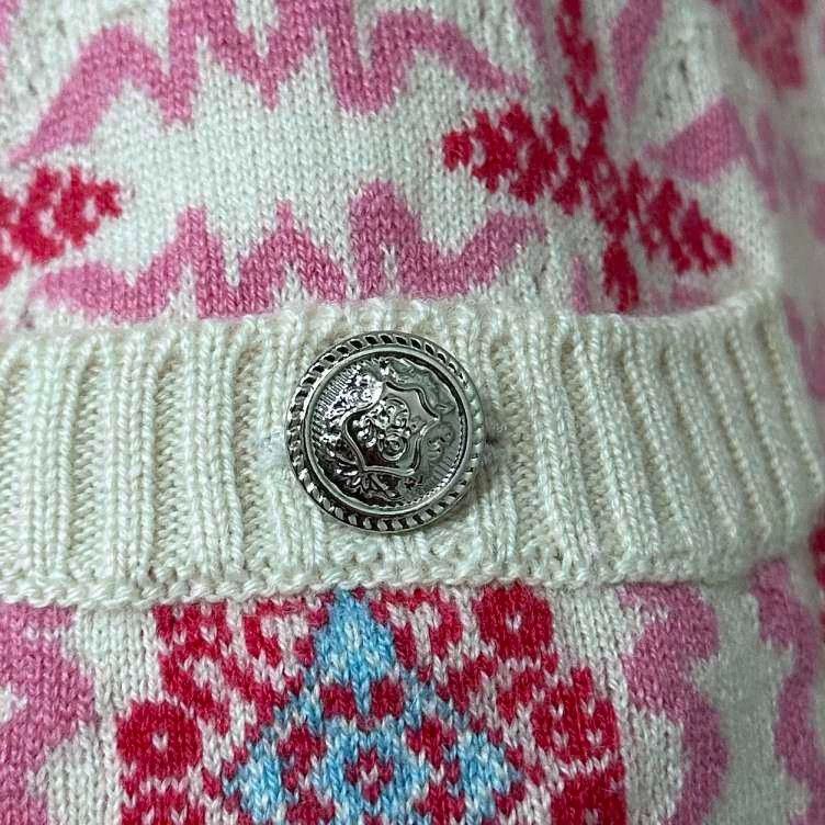 Chanel Chanel Pink flower cashmere dress 2504-Nextarrow Size XXS / US 00 / IT 34 - 3 Thumbnail