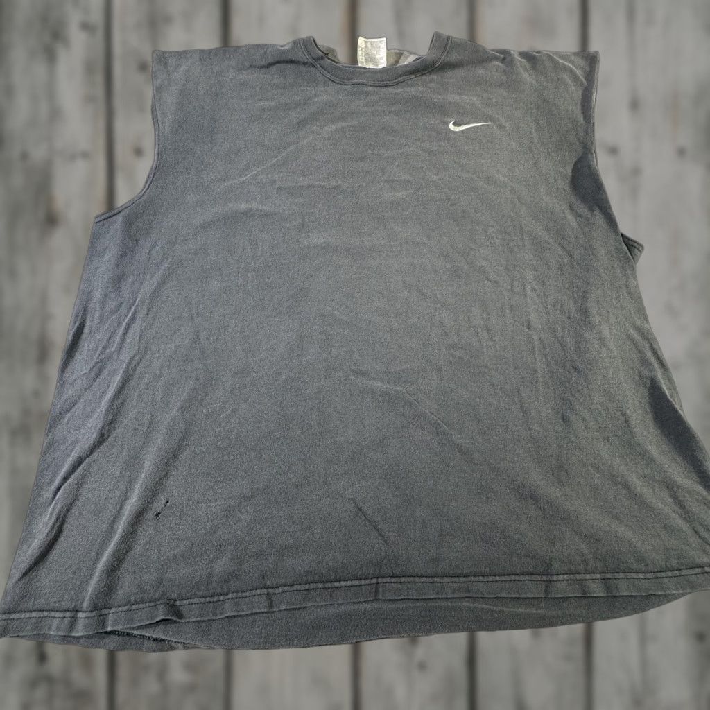 Nike VINTAGE Nike T-Shirt Mens XL Gray Sleeveless Muscle Tee 90s Retro Sports Athleisure Made in USA Size US XL / EU 56 / 4 - 1 Thumbnail