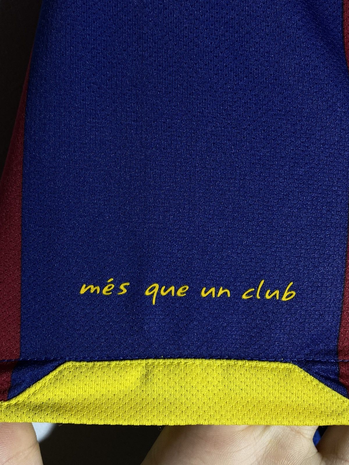 Nike Nike FC Barcelona 2010/11 Home Football Shirt Messi Era Size US S / EU 44-46 / 1 - 17 Thumbnail