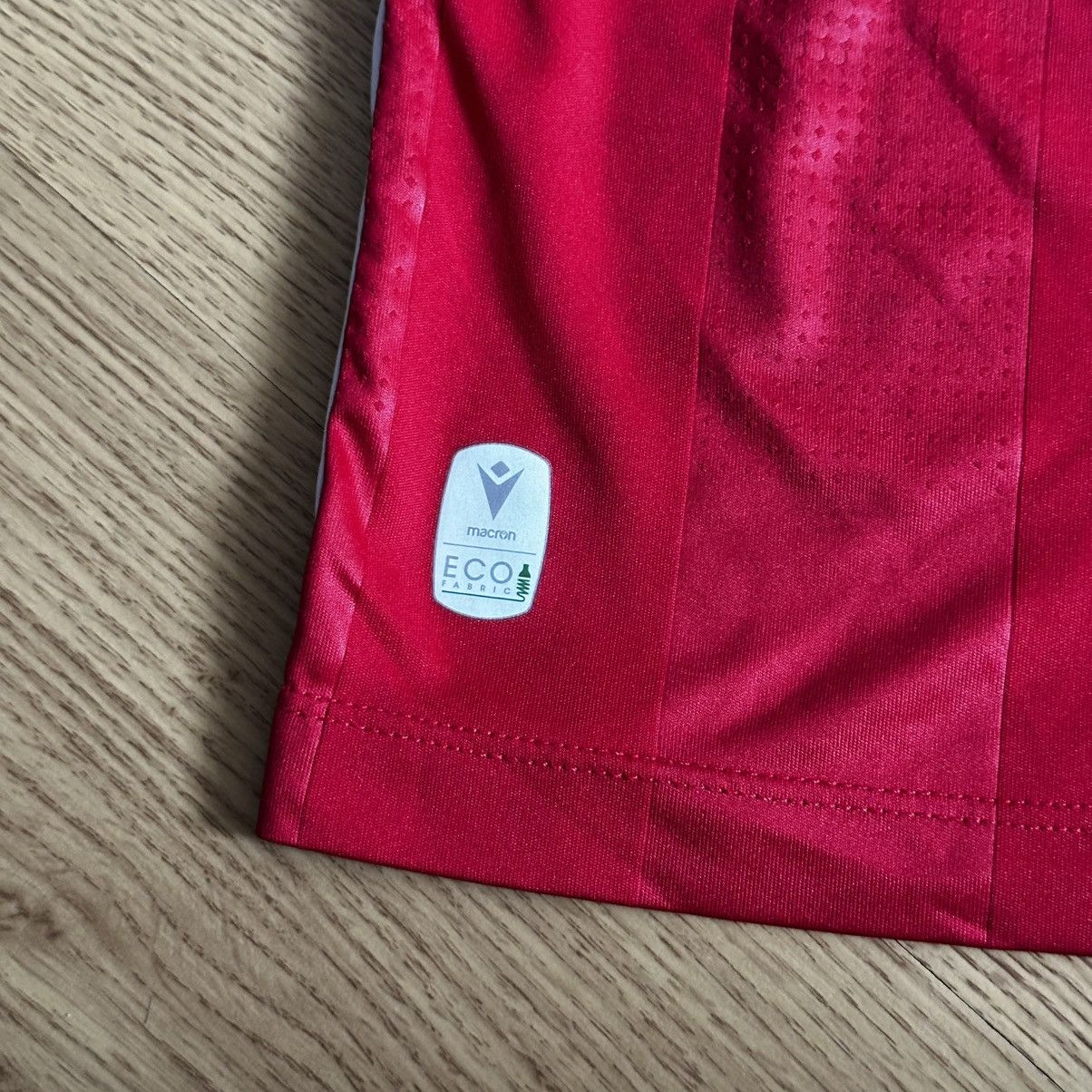 Macron Stamford AFC FOOTBALL SHIRT SOCCER JERSEY Size US S / EU 44-46 / 1 - 4 Thumbnail