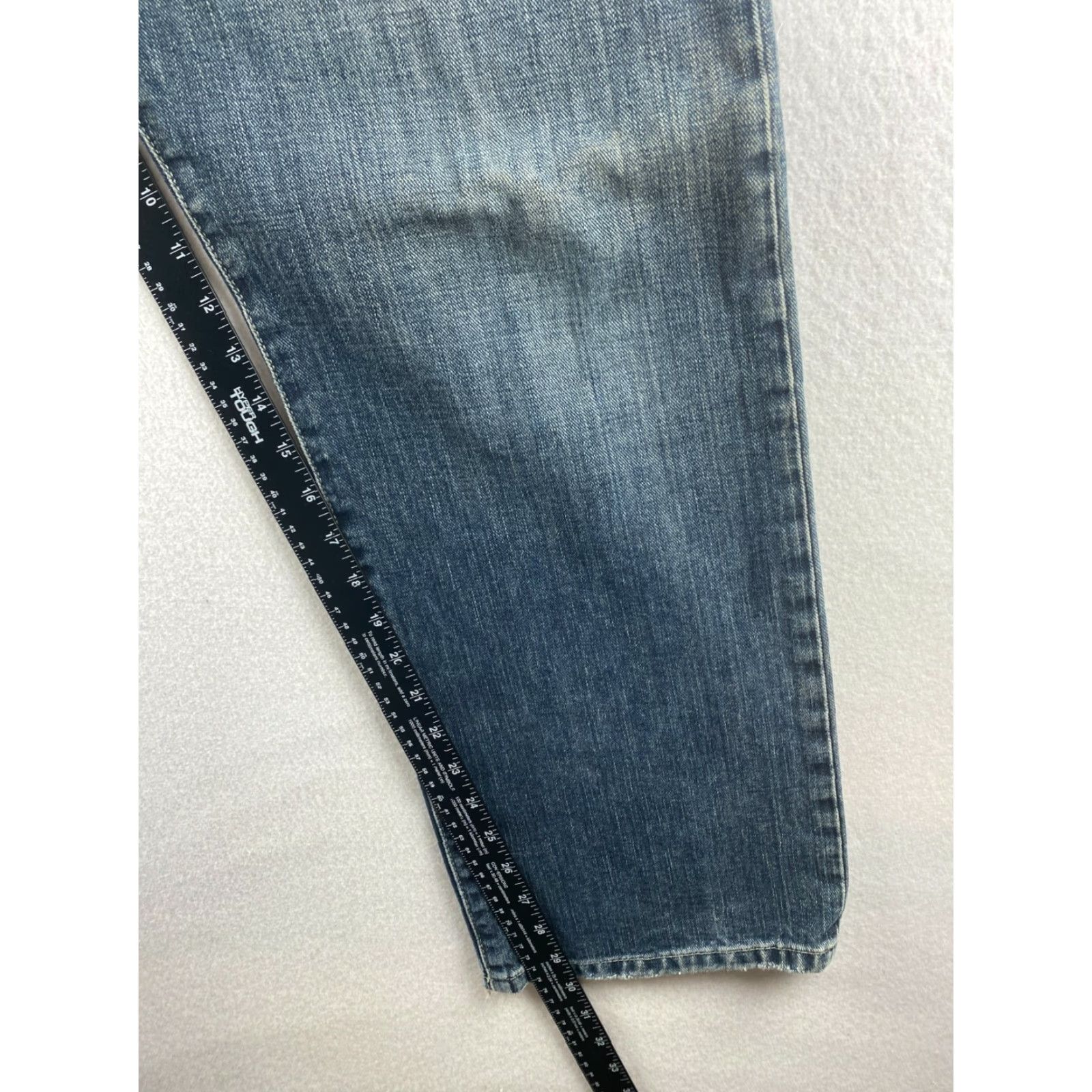 Eddie Bauer Eddie Bauer Jeans Mens 34 Blue Straight Relaxed Distressed 5-Pocket Denim Cotton Blend Pants Size US 34 / EU 50 - 5 Thumbnail