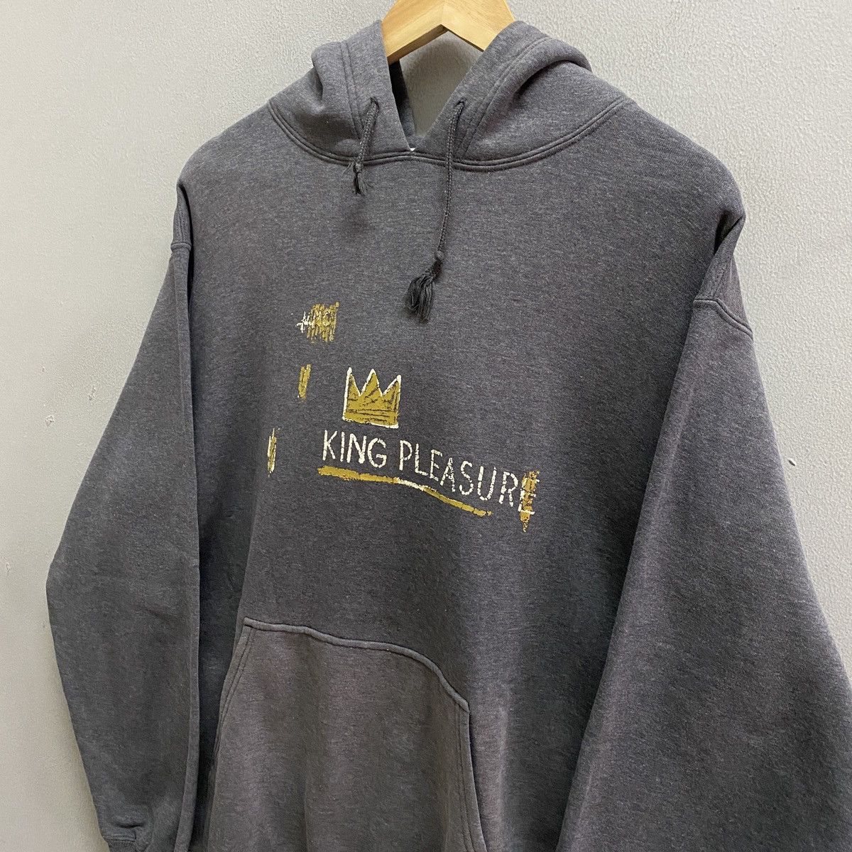 Uniqlo Vintage Jean Michel Basquiat Embroidered Zipper Hoodie Size US S / EU 44-46 / 1 - 3 Thumbnail