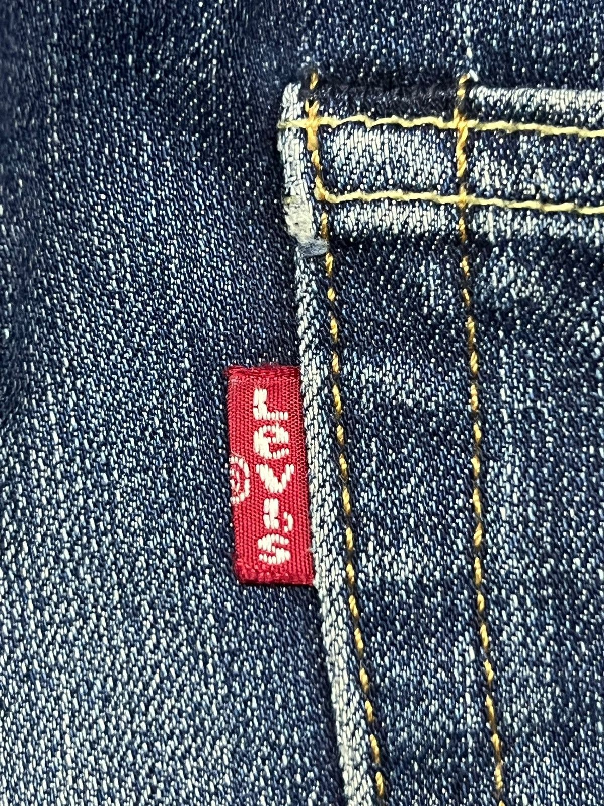 Levi's Loose Vintage Levi’s 505 - Faded Wash, Distressed Denim Size US 33 - 12 Thumbnail
