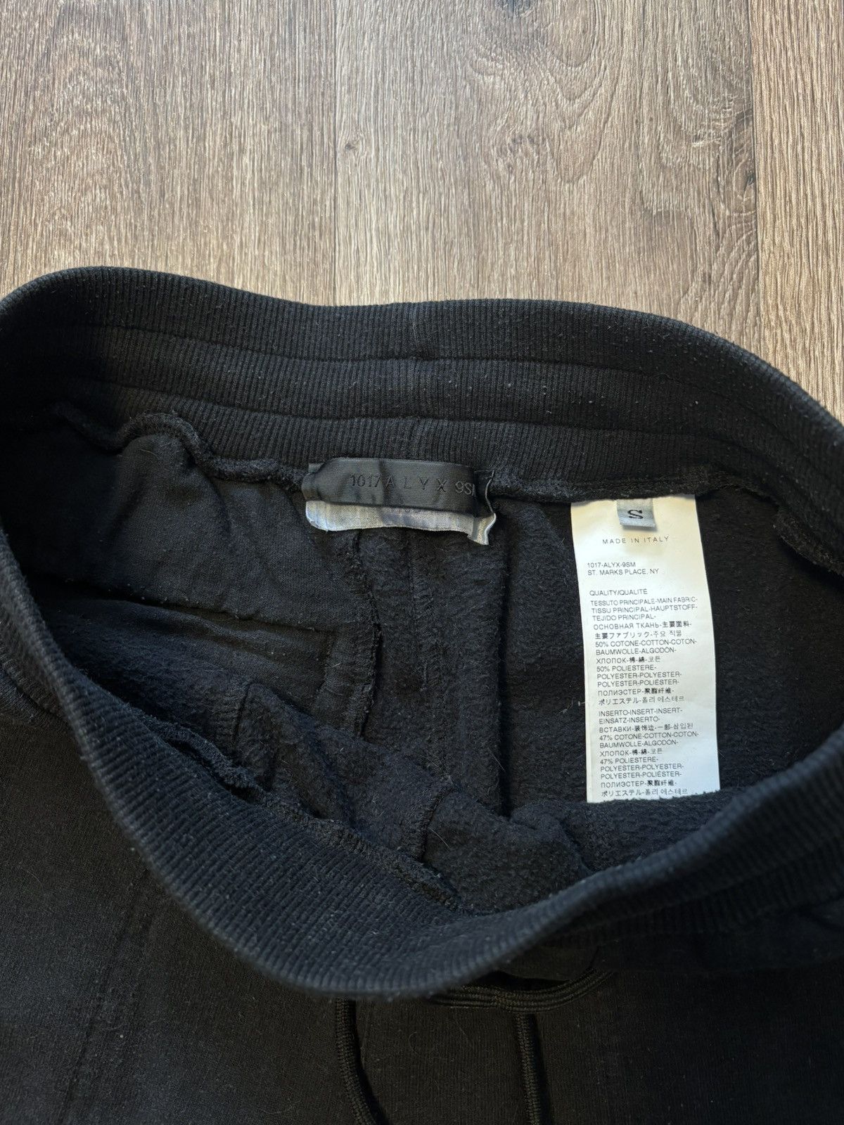 1017 ALYX 9SM 1017 Alyx 9SM Fleece shorts pocket classic Size US 30 / EU 46 - 7 Thumbnail