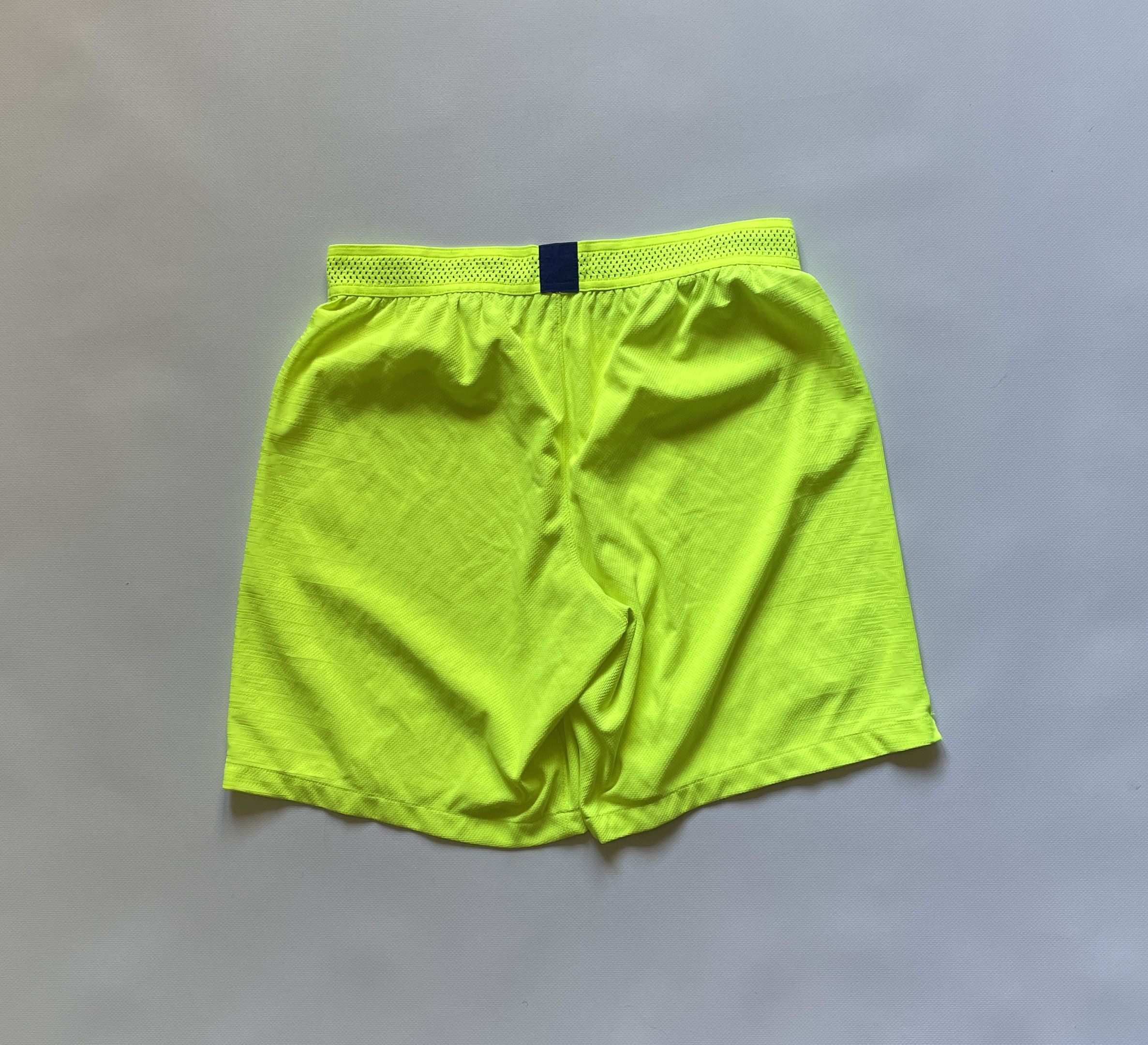 Nike Barcelona Away 2018 2019 Football Shorts Soccer BARCA Size US 32 / EU 48 - 2 Thumbnail