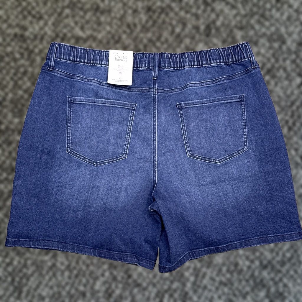 Croft & Barrow Croft & Barrow Denim Pull On Shorts Womens XXL Mid Rise Stretch Casual New Size 40" / US 18 - 1 Thumbnail