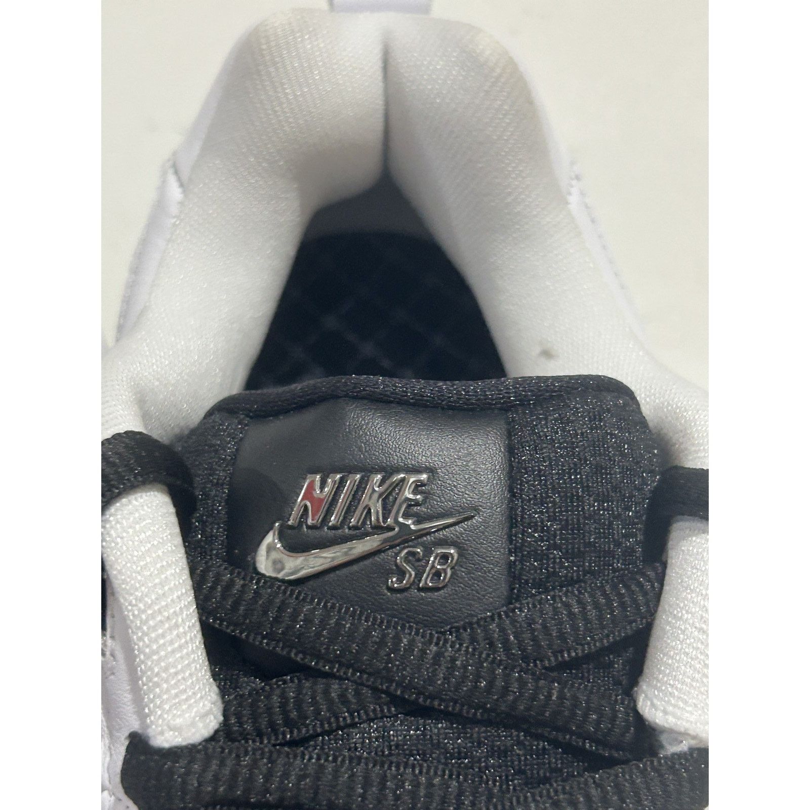Nike NIKE SB ZOOM AIR PAUL RODRIGUEZ 1 OG WHITE BLACK SIZE 9 NEW Size US 9 / EU 42 - 9 Thumbnail