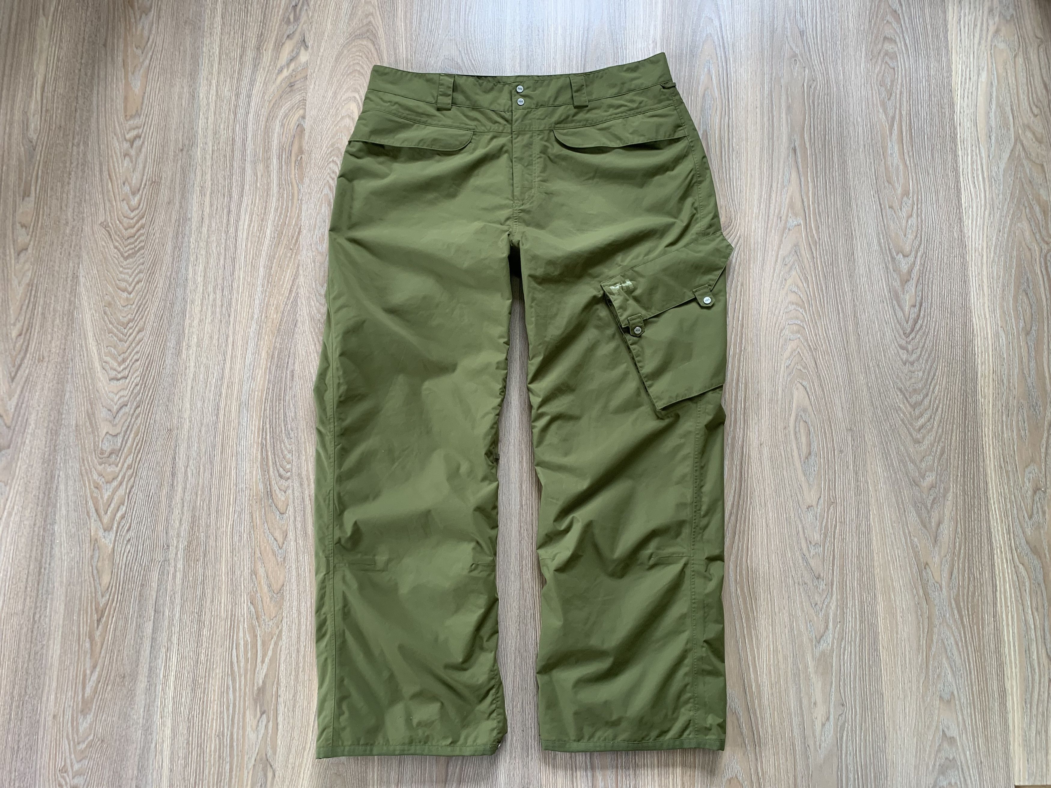 Goretex × Helly Hansen Helly Hansen Khaki Snowboarding Ski Pants Trousers Size US 42 / EU 58 - 1 Thumbnail