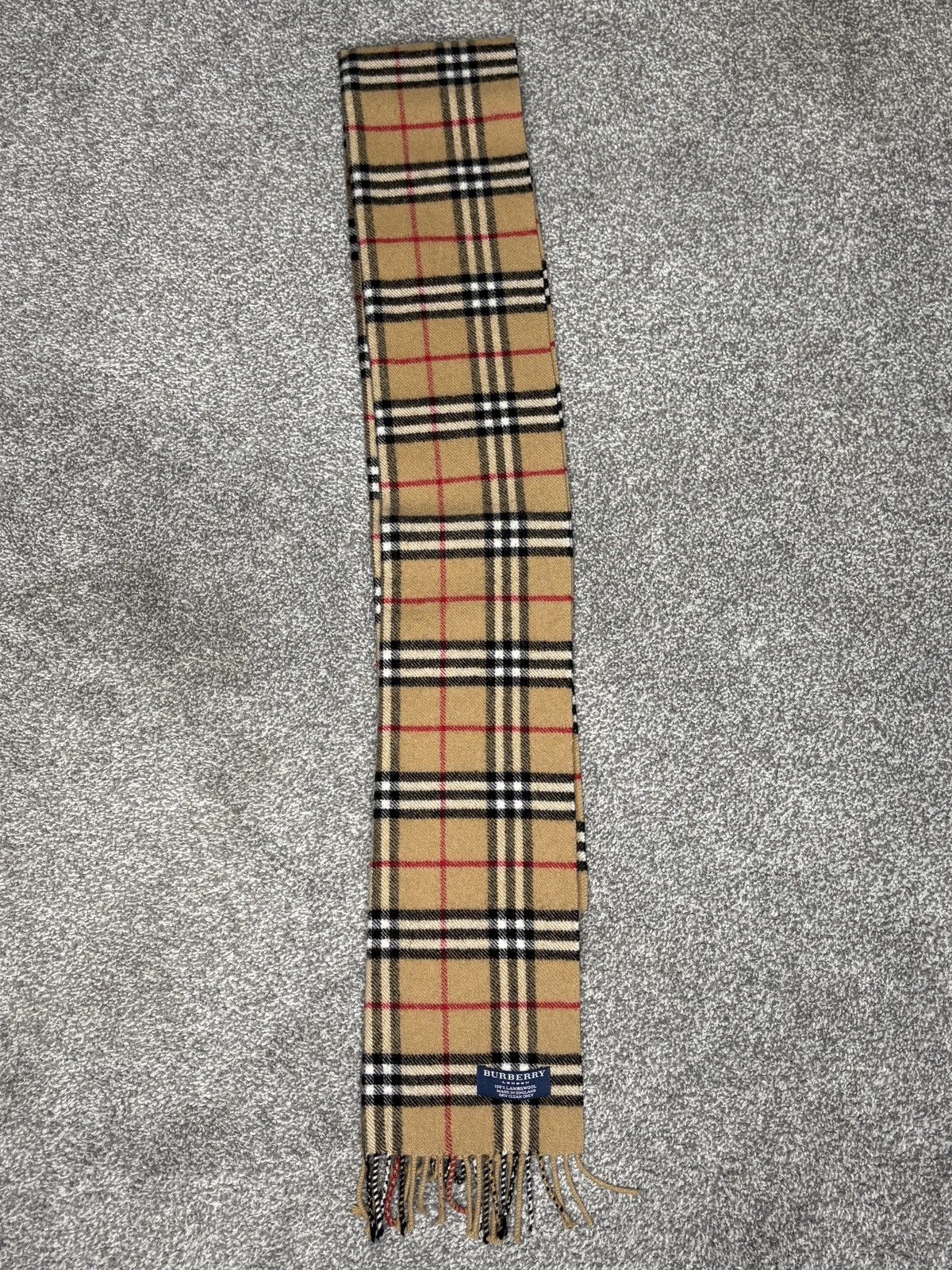 Burberry Burberry Scarf Size ONE SIZE - 1 Thumbnail