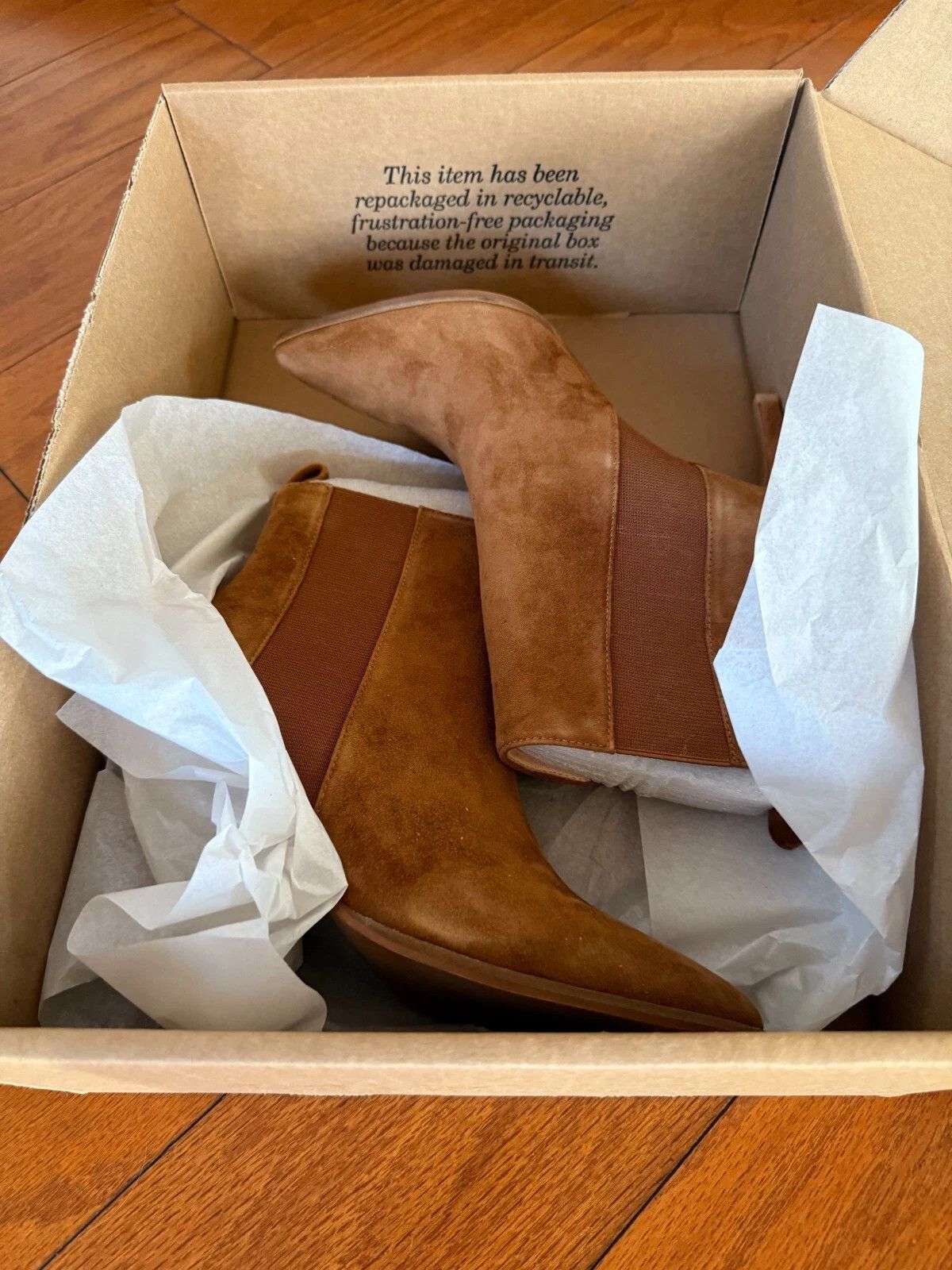 Other 42 GOLD Kensington Chelsea Bootie Tan Suede (SAVE $73,00) Size US 7.5 / IT 37.5 - 9 Thumbnail