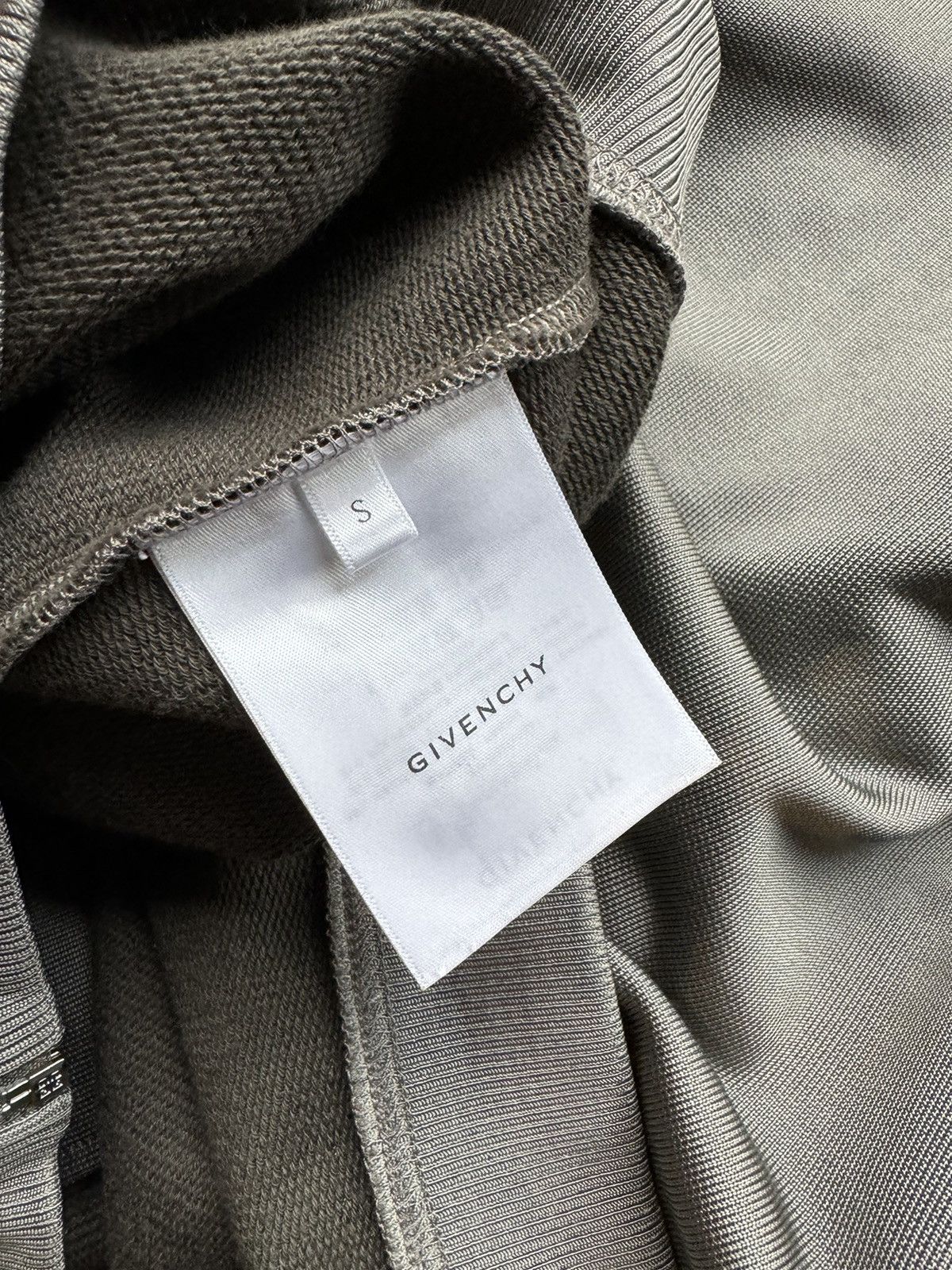 Givenchy Givenchy Embroidered Logo Zip Up Sweatshirt NEW - Small Size US S / EU 44-46 / 1 - 8 Thumbnail