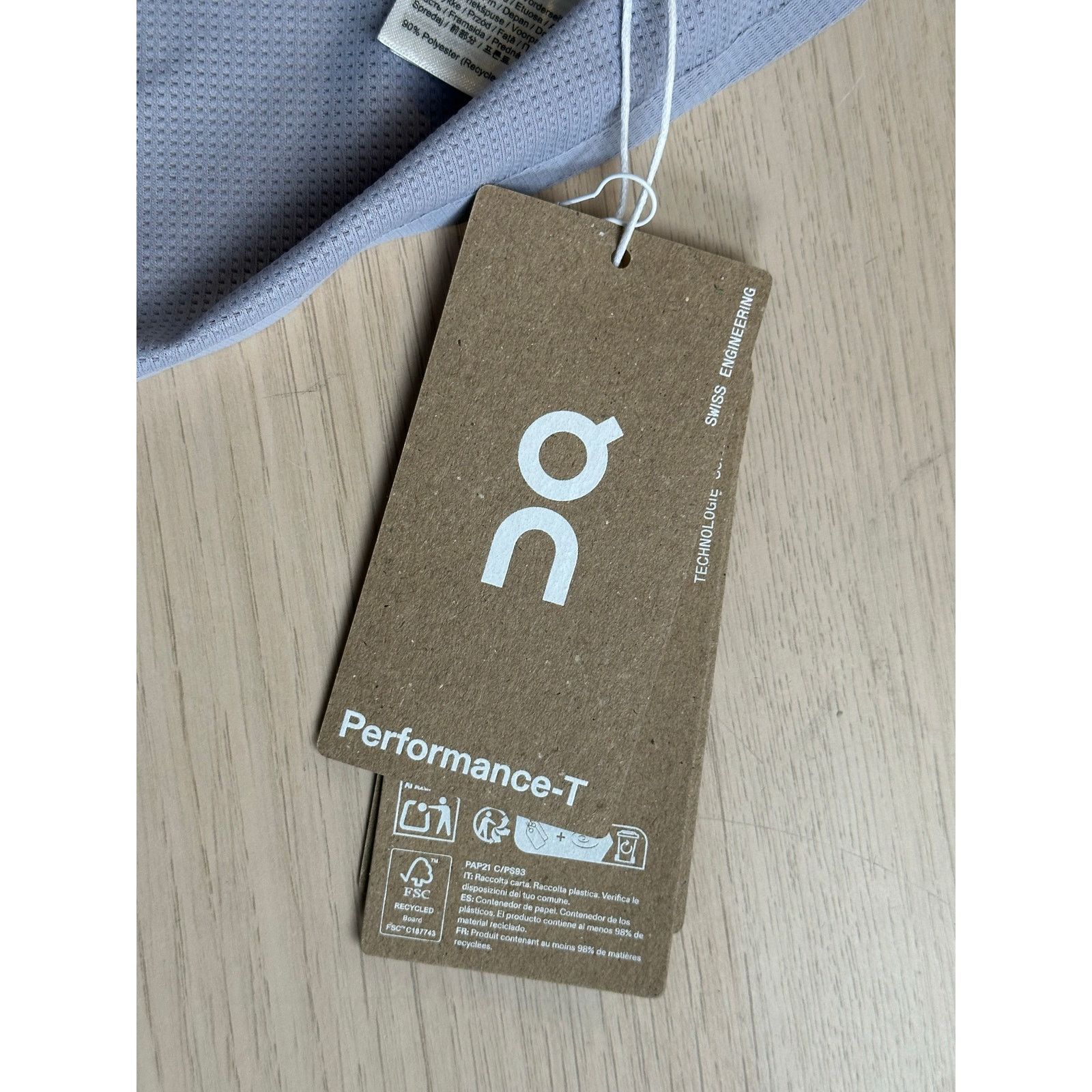 On On Performance-T Shirt in Nimbus/Lilac Women's Size M - New Size M / US 6-8 / IT 42-44 - 7 Thumbnail