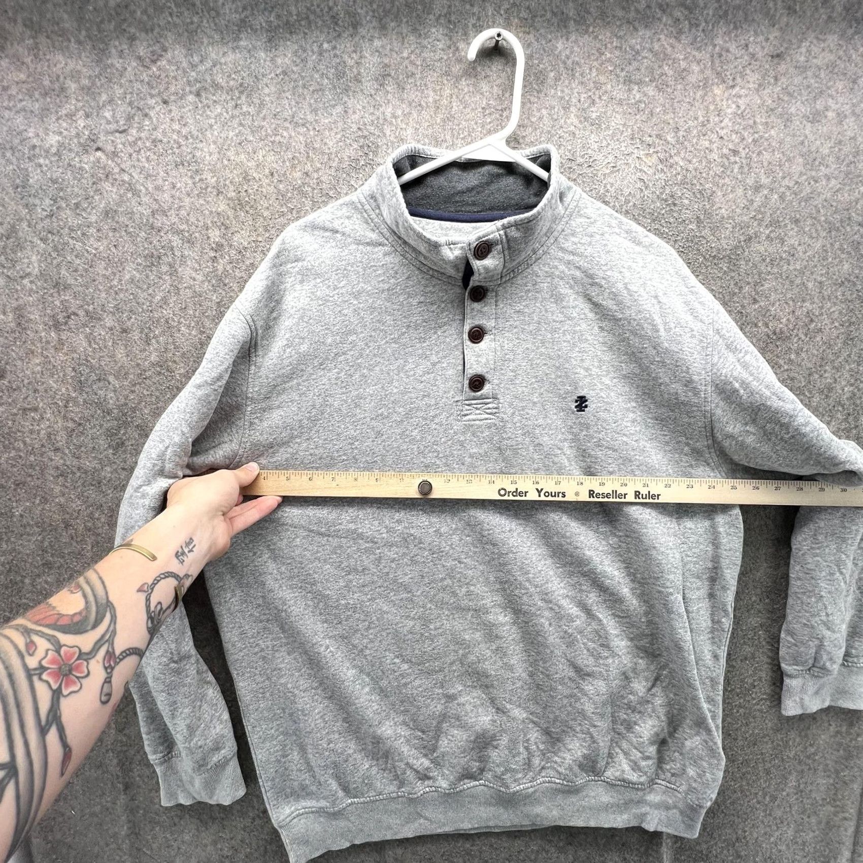 Izod VINTAGE IZOD Sweatshirt Mens XL Gray Saltwater Relaxed Henley Mock Neck Fleece Pullover Size US XL / EU 56 / 4 - 2 Thumbnail