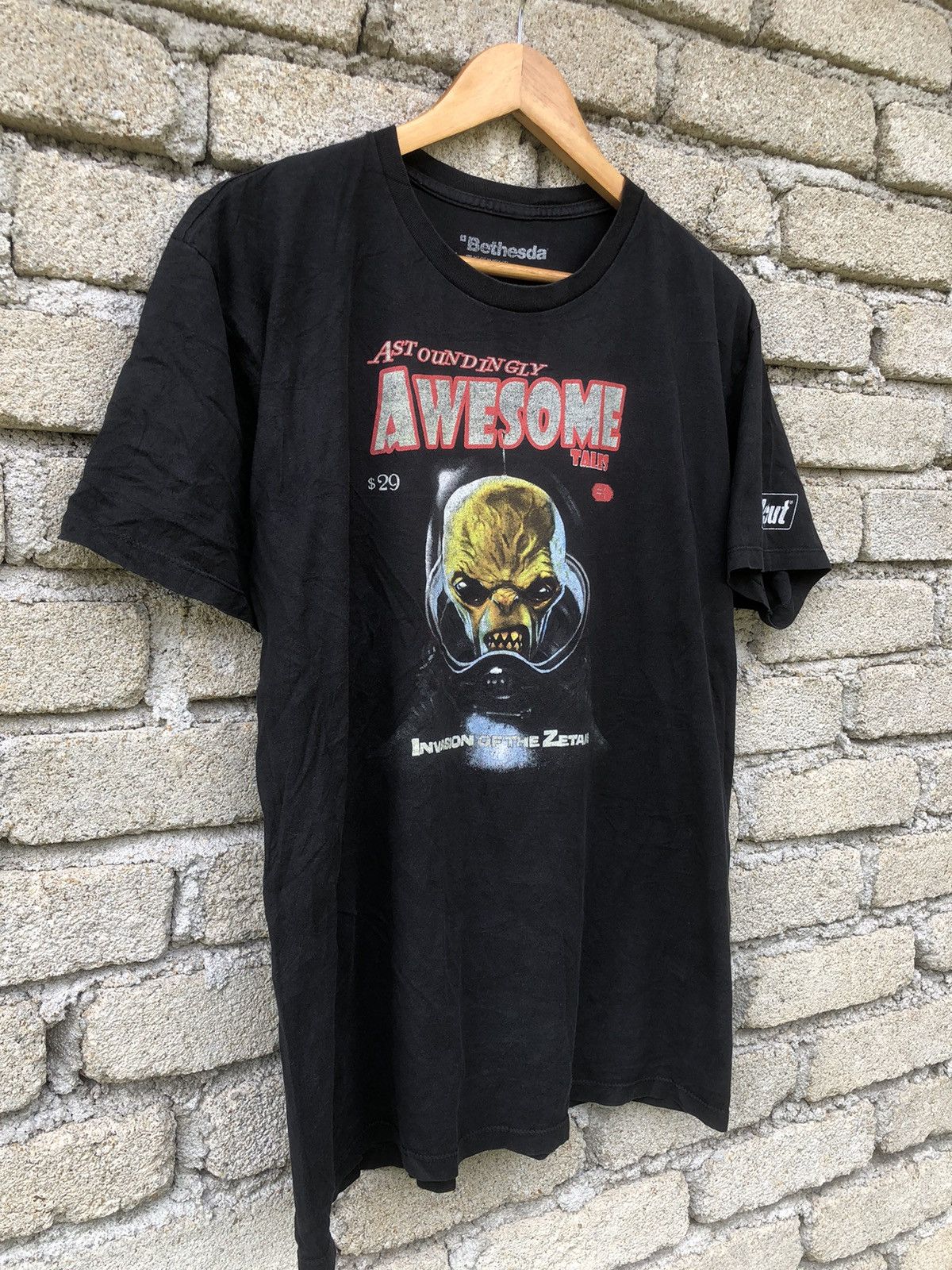 Nintendo × Vintage Bethesda Video Game Fallout Astoundingly Awesome Tales Tee Size US L / EU 52-54 / 3 - 4 Thumbnail