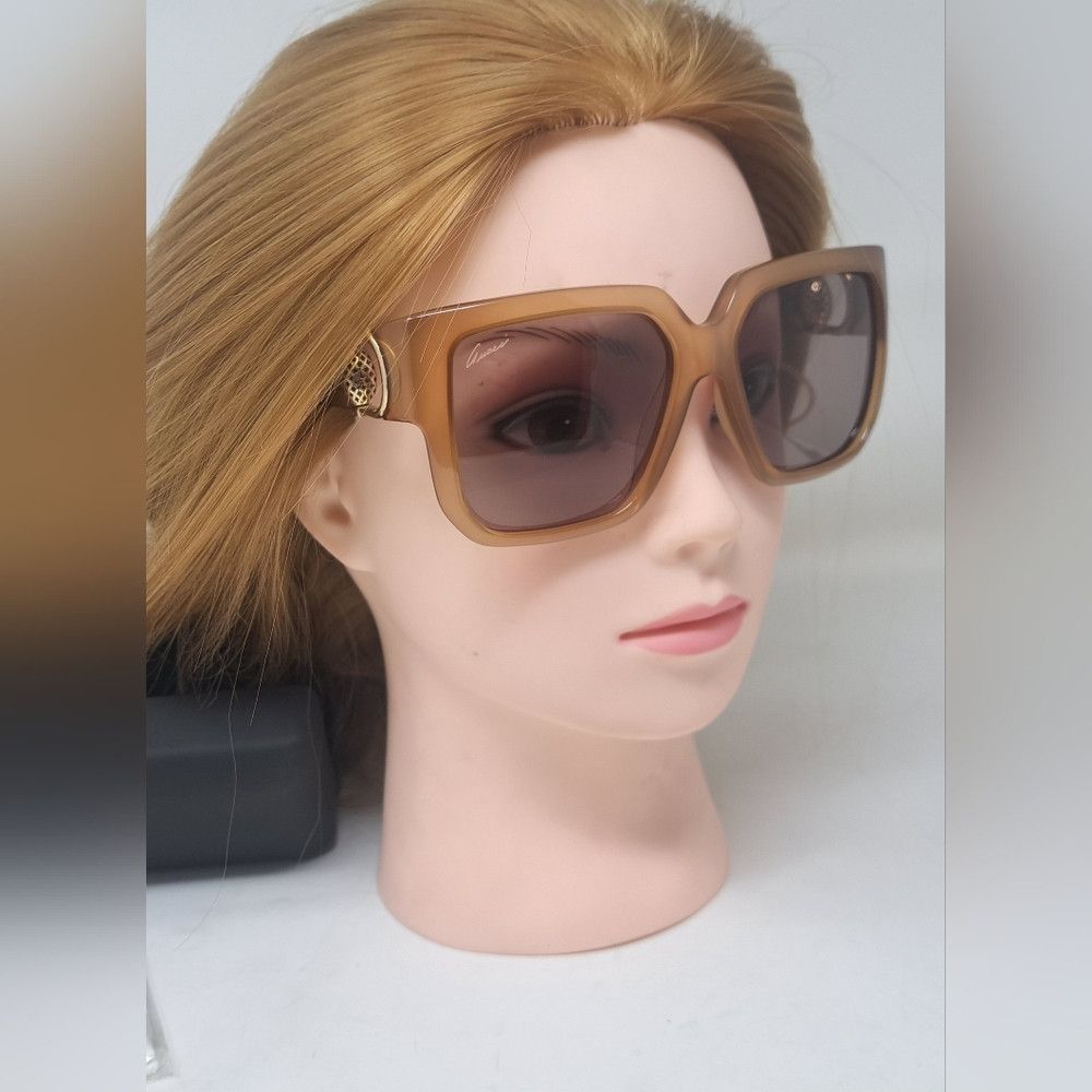 Gucci NWT Gucci Women's Sunglasses Horsebit Oversized Square GG37 Size ONE SIZE - 7 Thumbnail