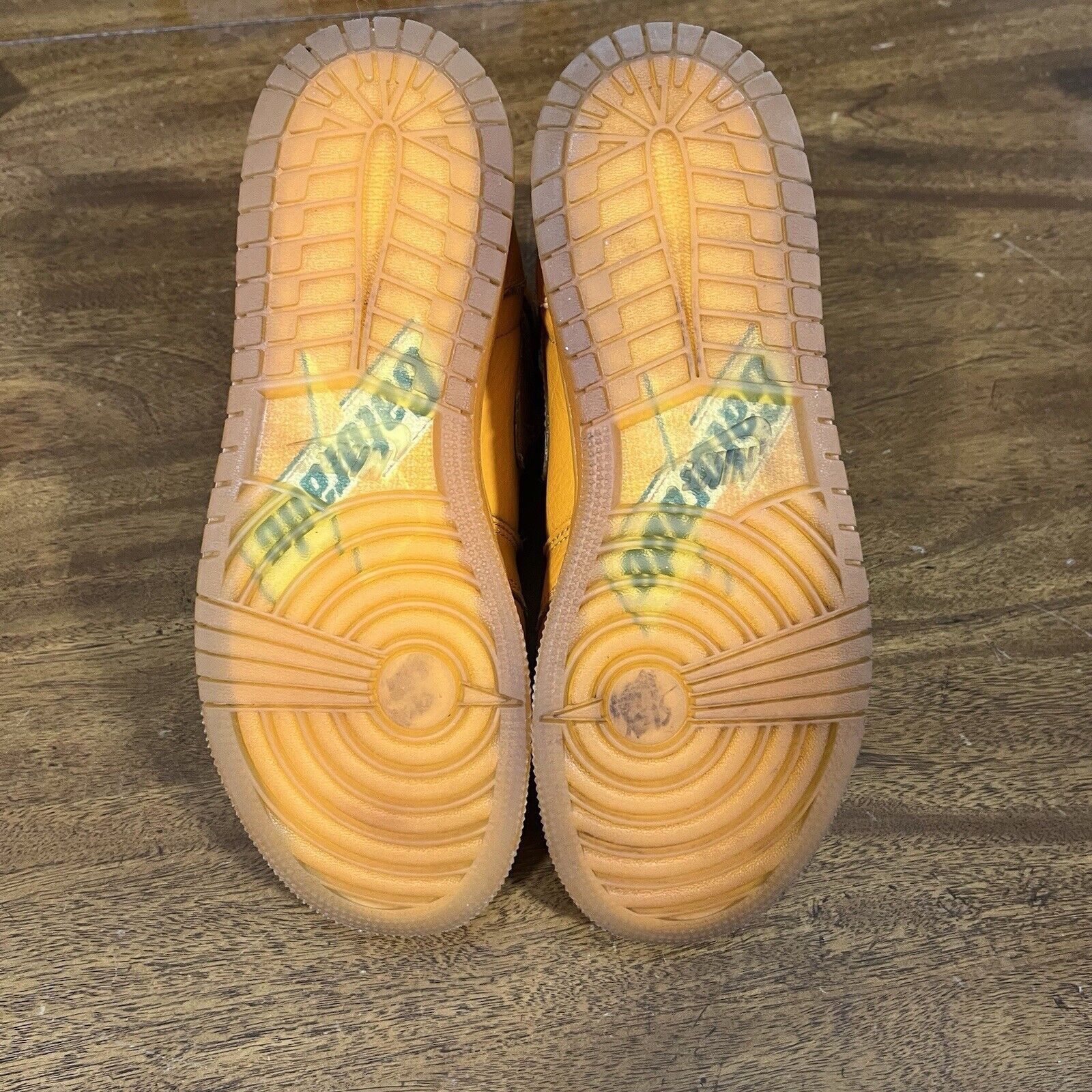 Jordan Brand Size 5Y- Air Jordan 1 Retro OG G8RD High Orange Peel Size US 6.5 / IT 36.5 - 6 Thumbnail
