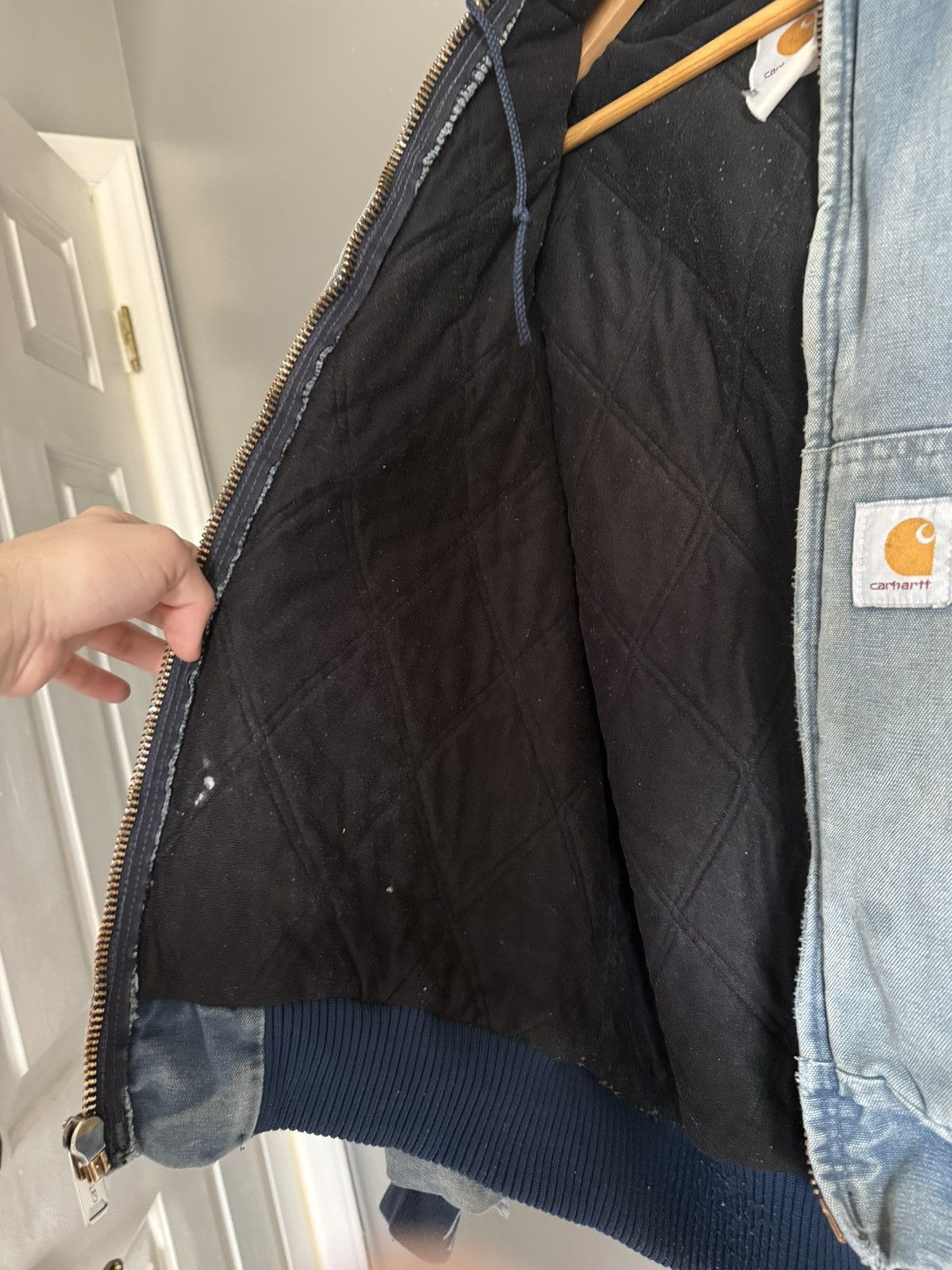 Carhartt Vintage light, blue, distressed, faded jacket, Carhartt work Size US S / EU 44-46 / 1 - 6 Thumbnail