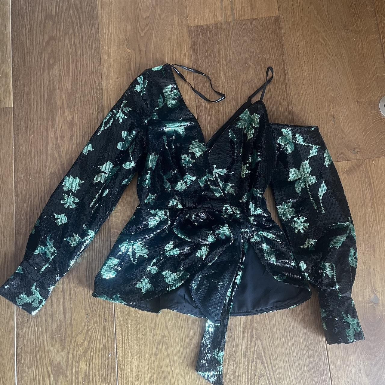 Self-Portrait Self-Portrait Black Leaf Sequin Wrap Top Size XS / US 0-2 / IT 36-38 - 4 Thumbnail
