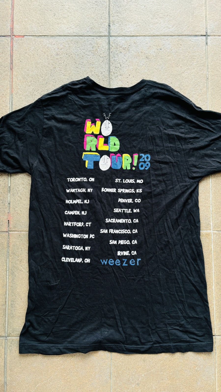Band Tees Weezer - Troublemaker World Tour 2009 Size US L / EU 52-54 / 3 - 2 Thumbnail
