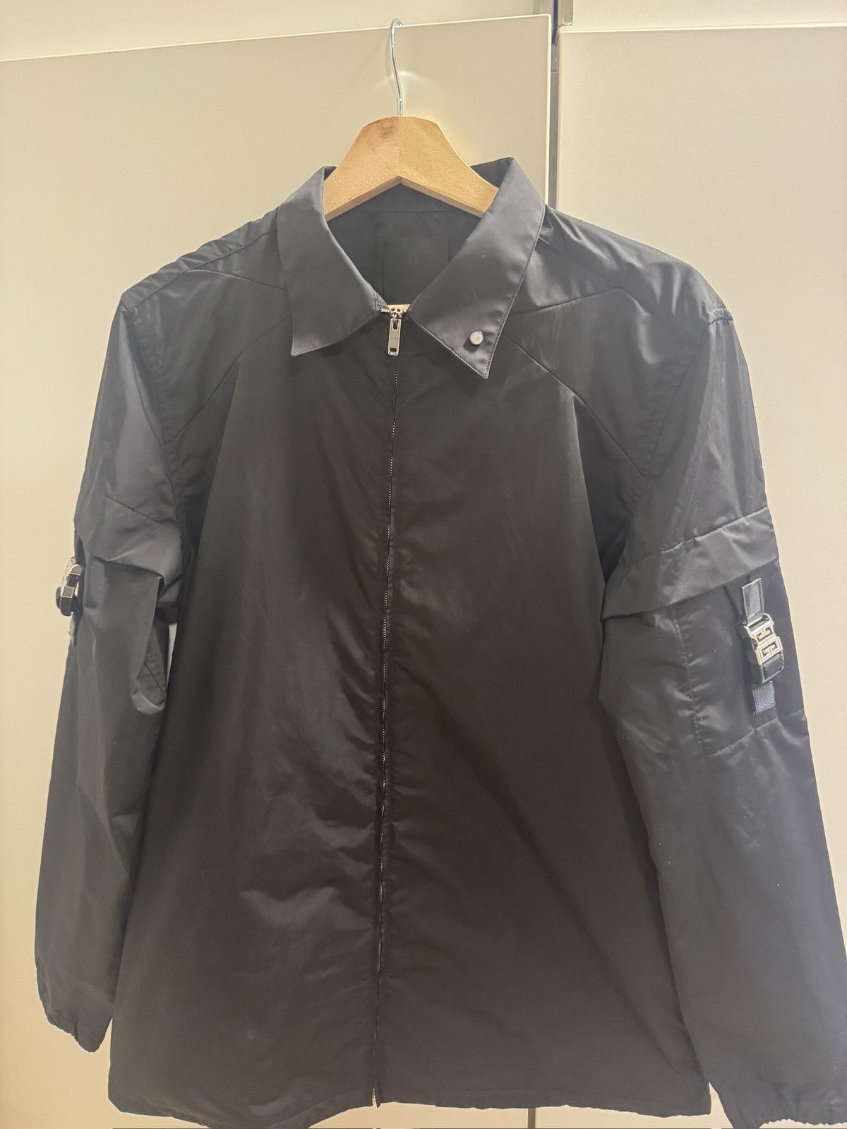 Givenchy Givenchy 4G Buckle Jacket Size US M / EU 48-50 / 2 - 1 Thumbnail