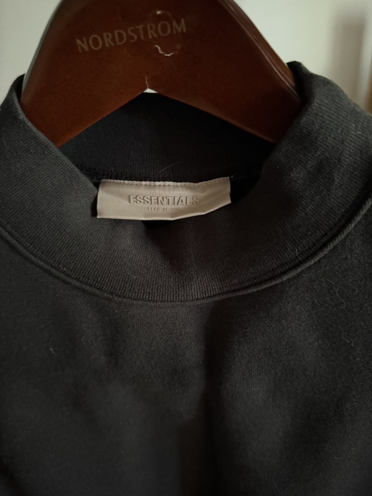 Essentials × Fear of God Essentials black crewneck size small Size US S / EU 44-46 / 1 - 4 Thumbnail