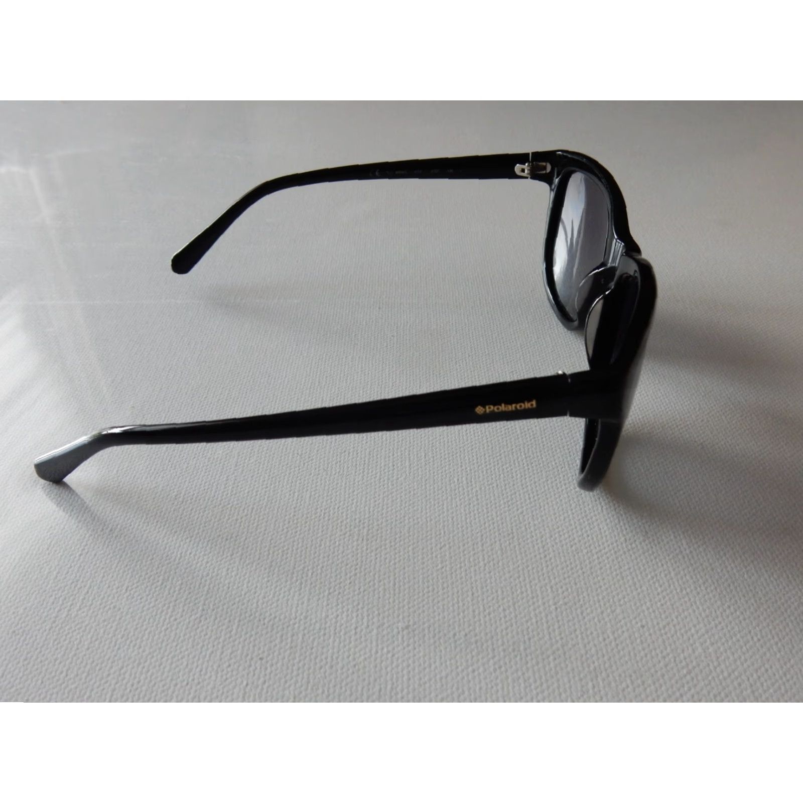 Polaroid VINTAGE Polaroid Sunglasses Women Black Small Scratch-Resistant Retro 1980s Size ONE SIZE - 3 Thumbnail