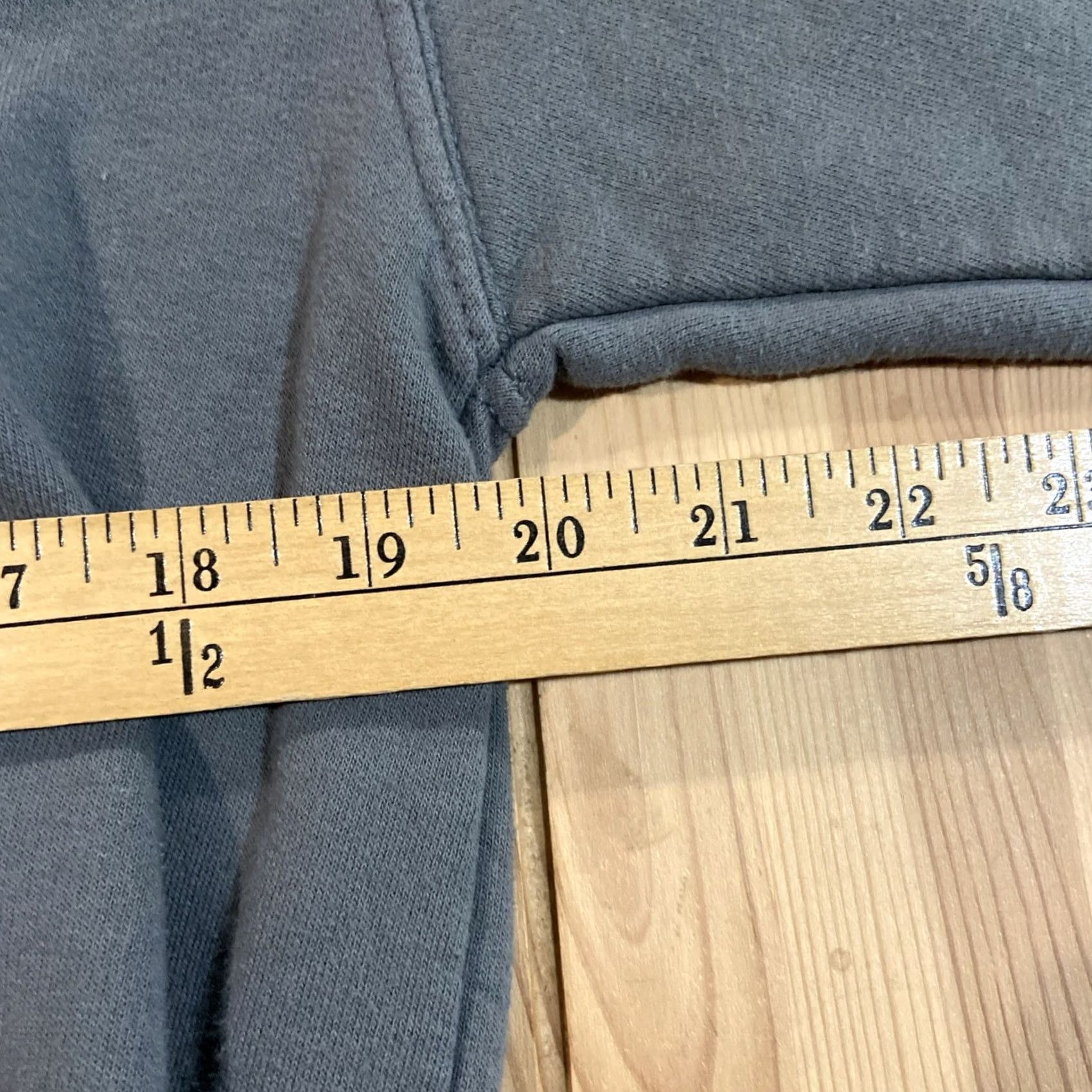 Vintage Hasan Piker Ideologie Peepo Hoodie Sweatshirt Bayside Gray M USA Graphic Print Hooded Pockets Pull Over Men-Logo Embroidered Size US M / EU 48-50 / 2 - 6 Thumbnail
