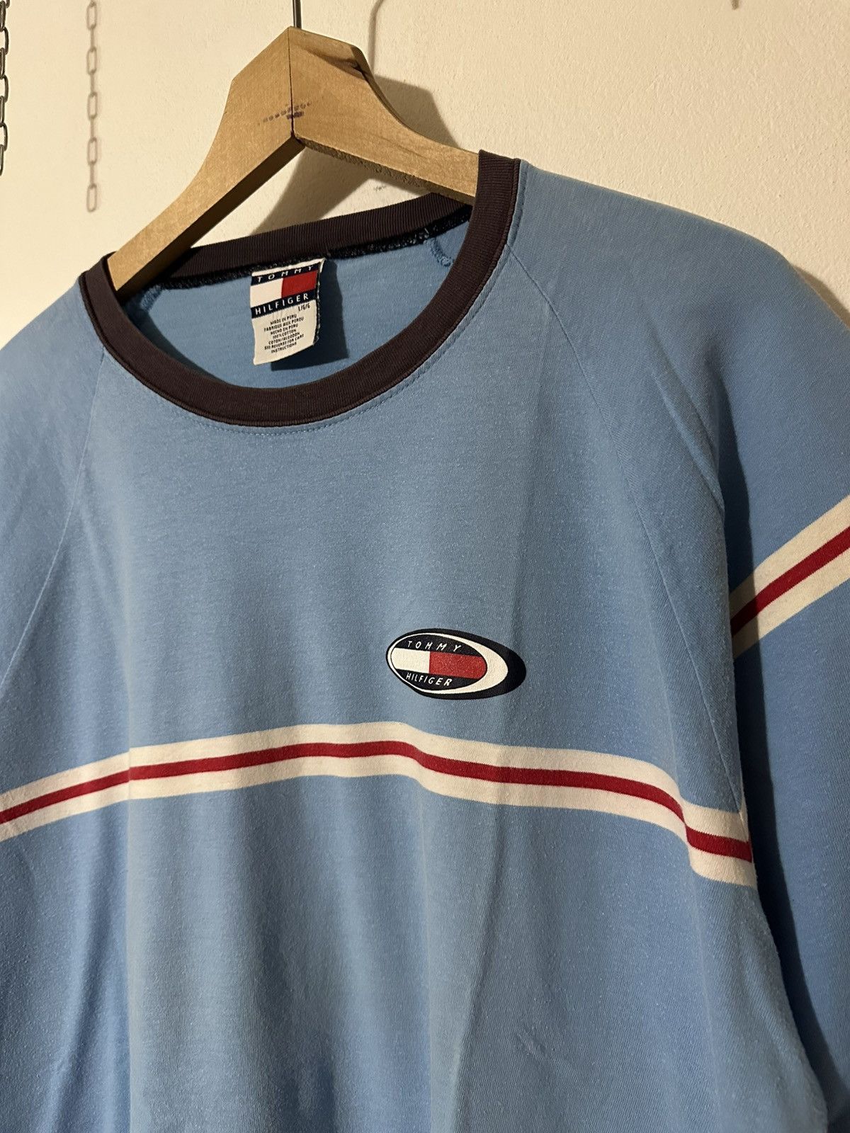 Tommy Hilfiger Tommi Hilfiger VTG Rare Tee Size US XL / EU 56 / 4 - 3 Thumbnail