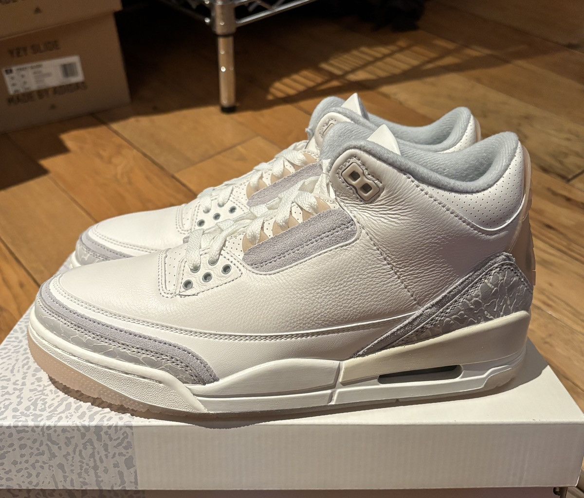 Jordan Brand × Nike Jordan 3 Craft Ivory Size US 9 / EU 42 - 3 Thumbnail
