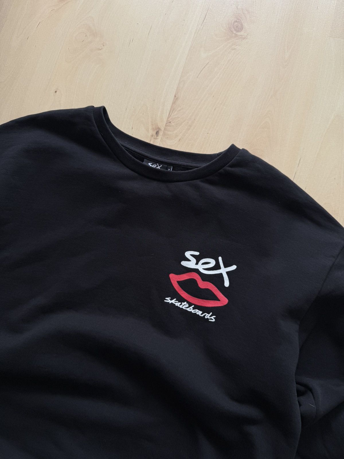 Sex Skateboards Sex Skateboards black crew neck boxy sweatshirt Size US L / EU 52-54 / 3 - 3 Thumbnail