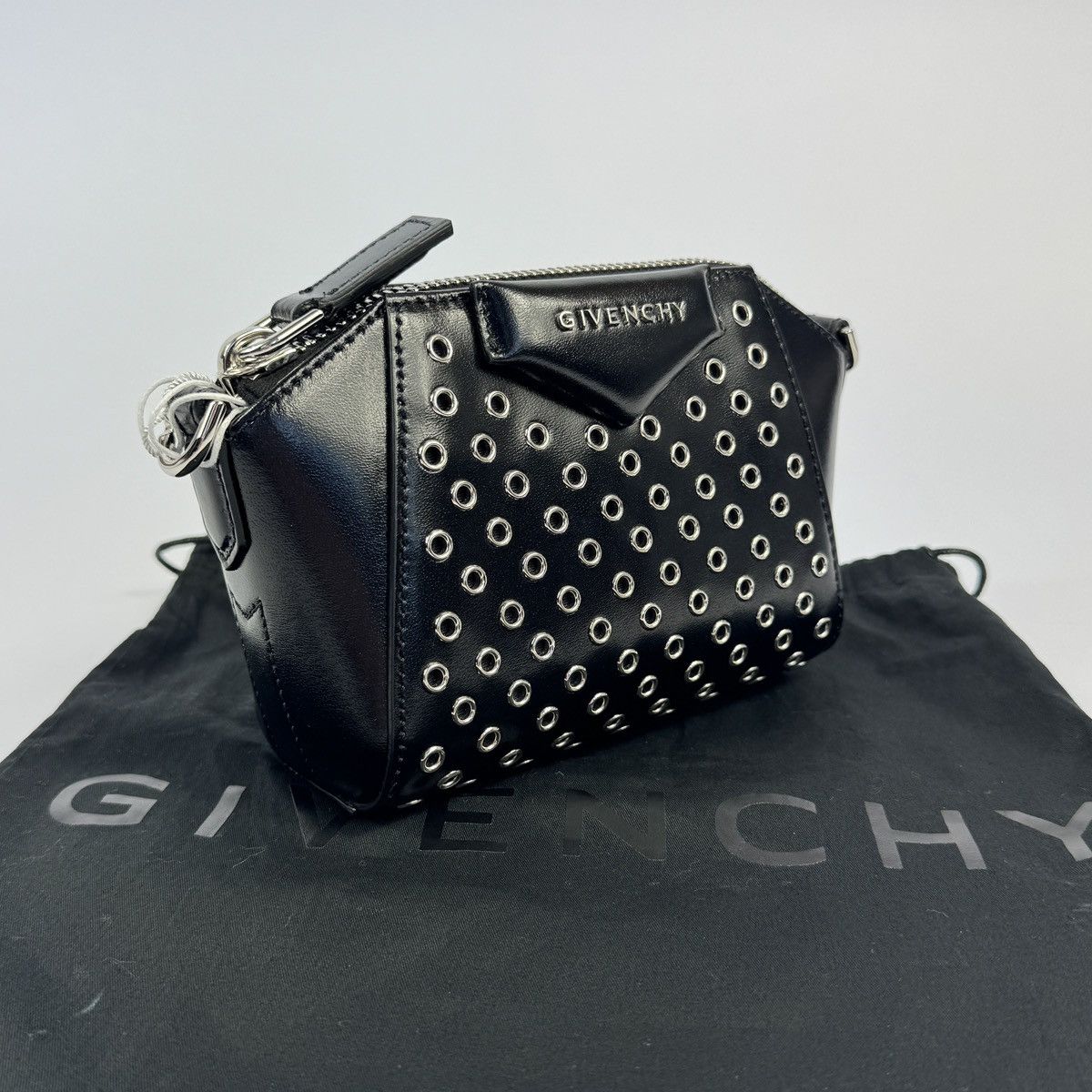 Givenchy ANTIGONA NANO LEATHER CROSS BODY BAG Size ONE SIZE - 3 Thumbnail