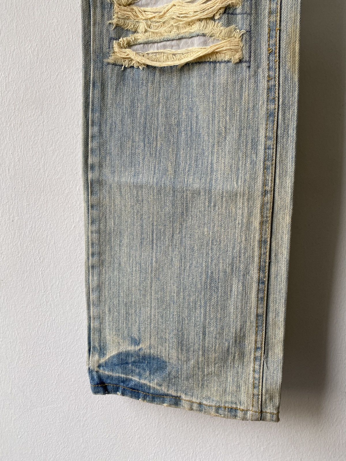 If Six Was Nine × Japanese Brand Japanese Brand Peace Design Rusty Distressed Denim Size US 33 - 4 Thumbnail