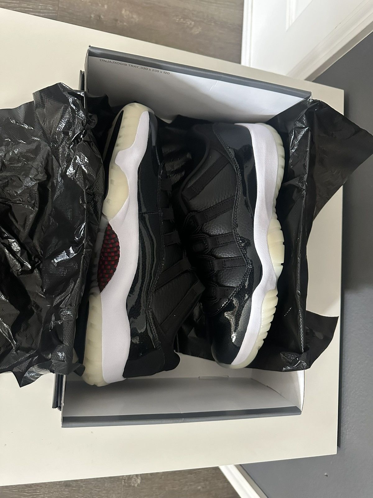 Jordan Brand Jordan 11 Retro Low 72-10 Size US 9.5 / EU 42-43 - 7 Thumbnail