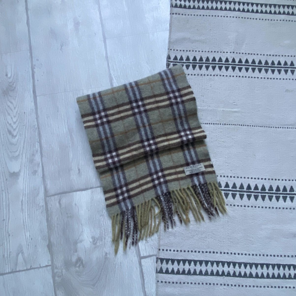 Burberry Oldmoney Vintage Burberry scarf Nova Check Luxury Size ONE SIZE - 1 Thumbnail