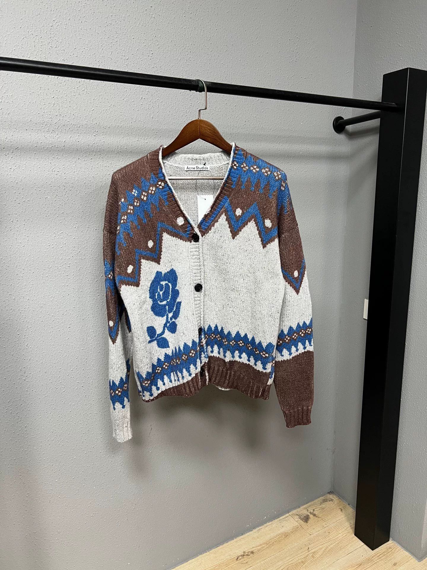 Acne Studios acne studios knit cardigan in brown and white Size S / US 4 / IT 40 - 1 Thumbnail