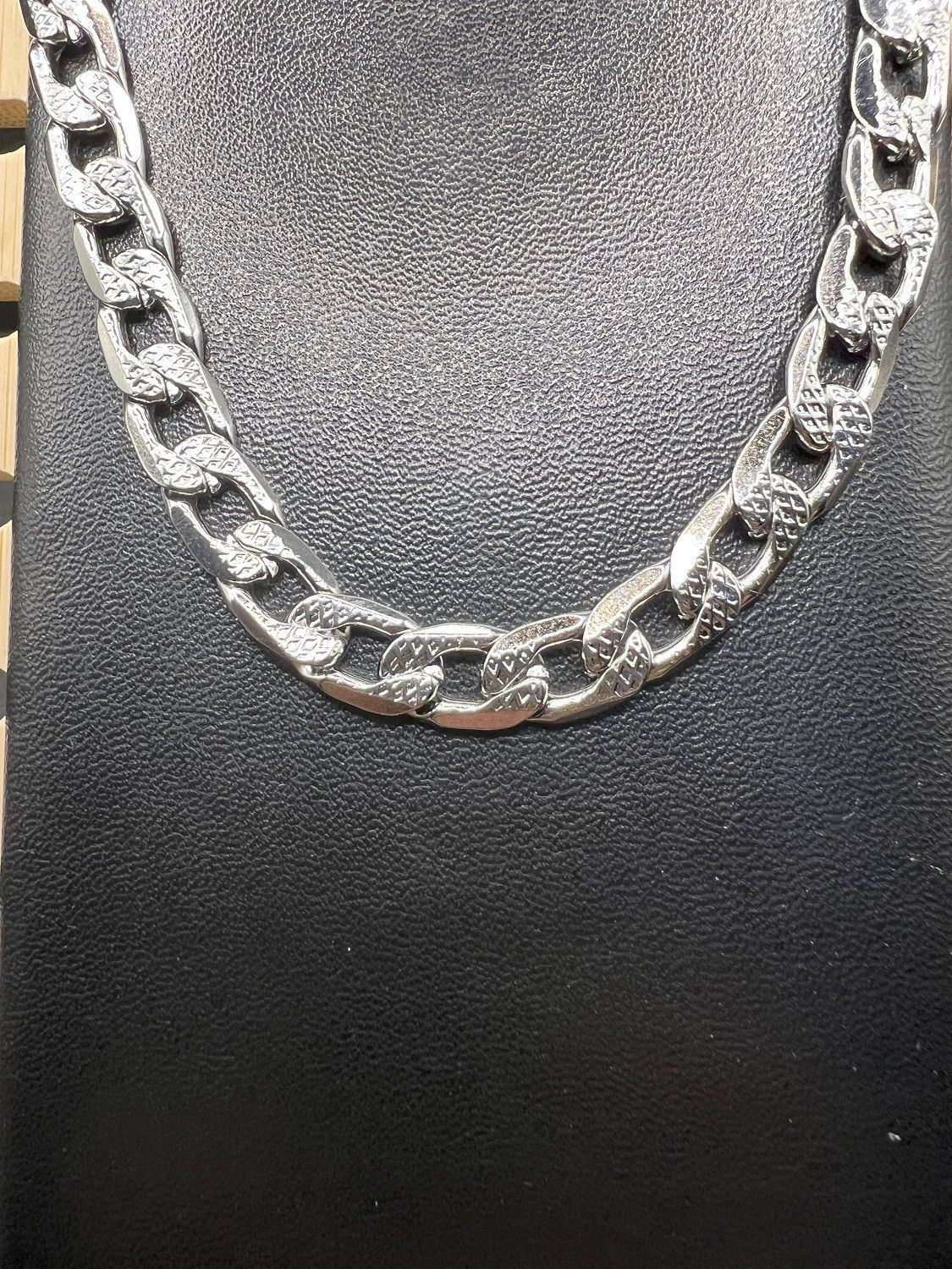 Designer Cuban Chain Necklace Size ONE SIZE - 4 Thumbnail