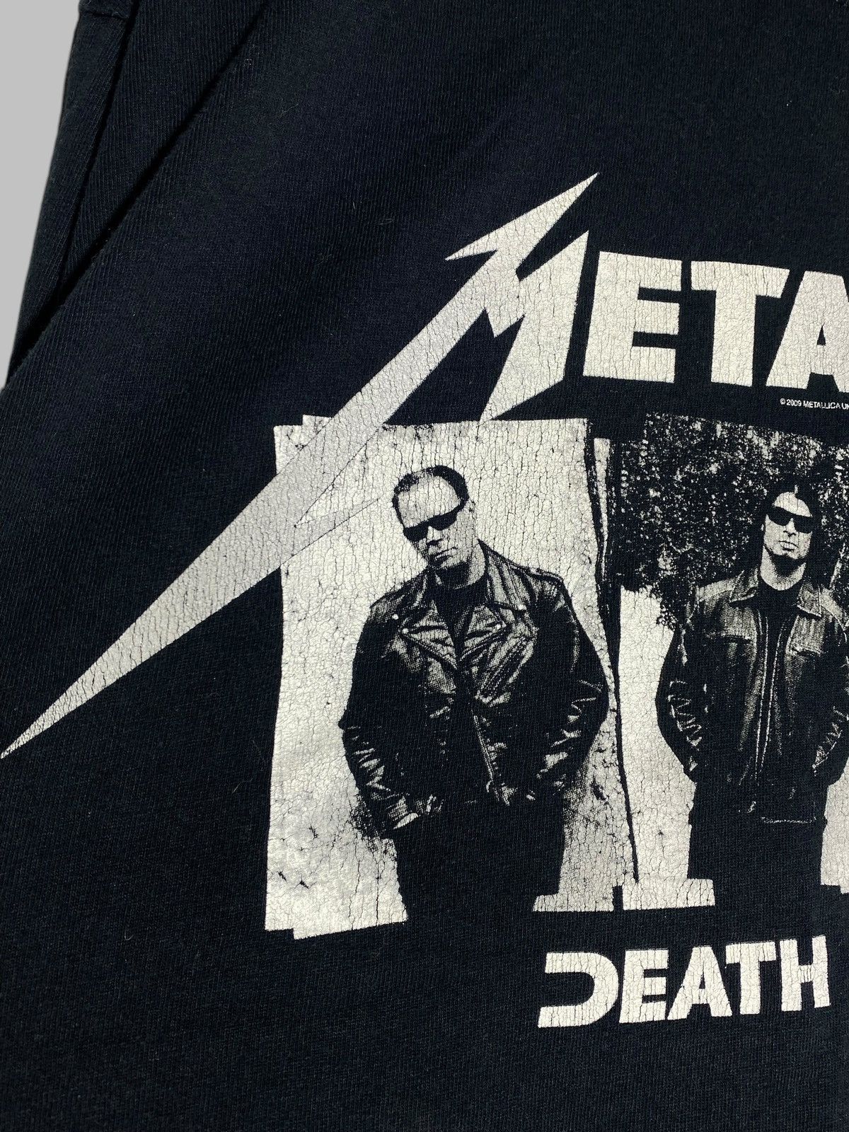 Band Tees 🔥 METALLICA WORLD MAGNETIC TOUR TEE 2000s METAL BAND Size US XL / EU 56 / 4 - 4 Thumbnail