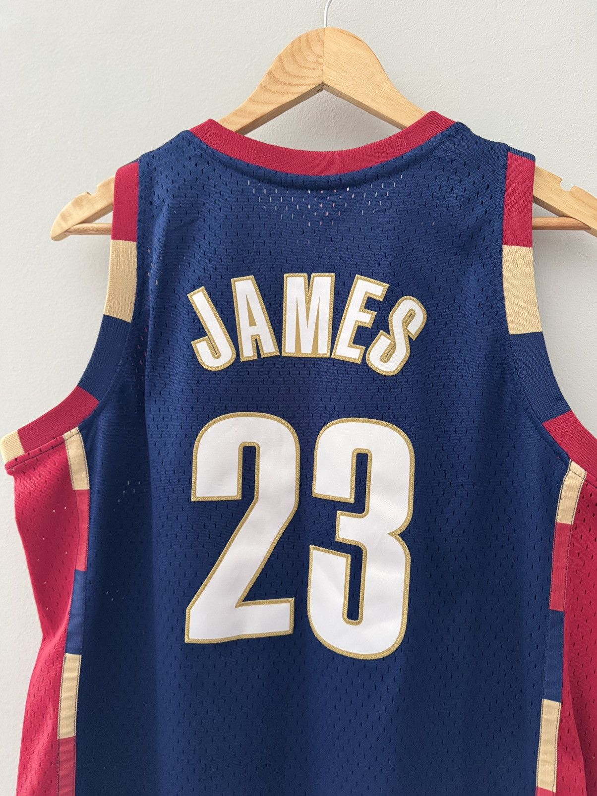 NBA Cleveland Cavaliers #23 LeBron James Jersey Blue Size US S / EU 44-46 / 1 - 9 Thumbnail