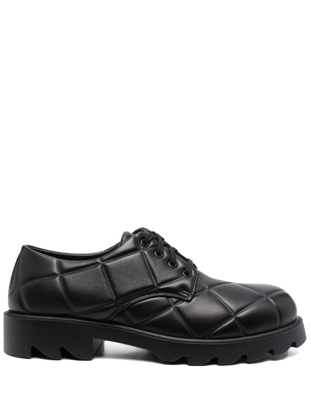 Bottega Veneta o1w1db10525 Strut Grid Shoes in Black | Grailed