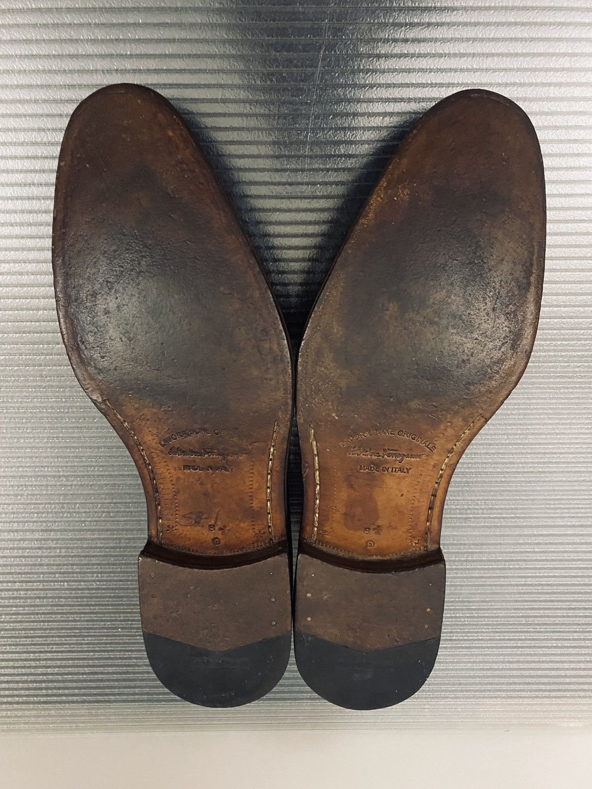 Salvatore Ferragamo Ferragamo 🇮🇹 dk brown leather brass gancini loafer 8.5 NEW Size US 8.5 / EU 41-42 - 12 Thumbnail