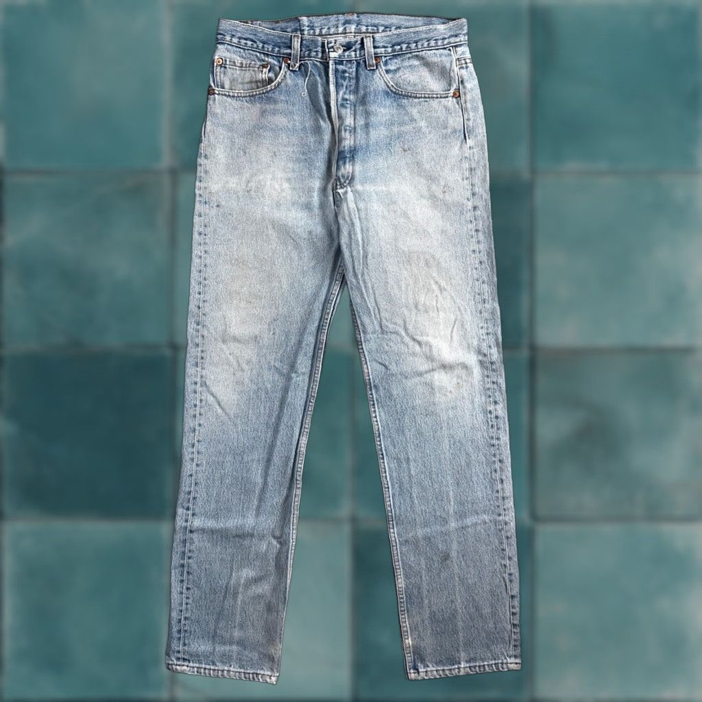 VINTAGE Levi's 501 Jeans Men 34x36 Light Wash Cotton Denim Straight 90s USA Classic