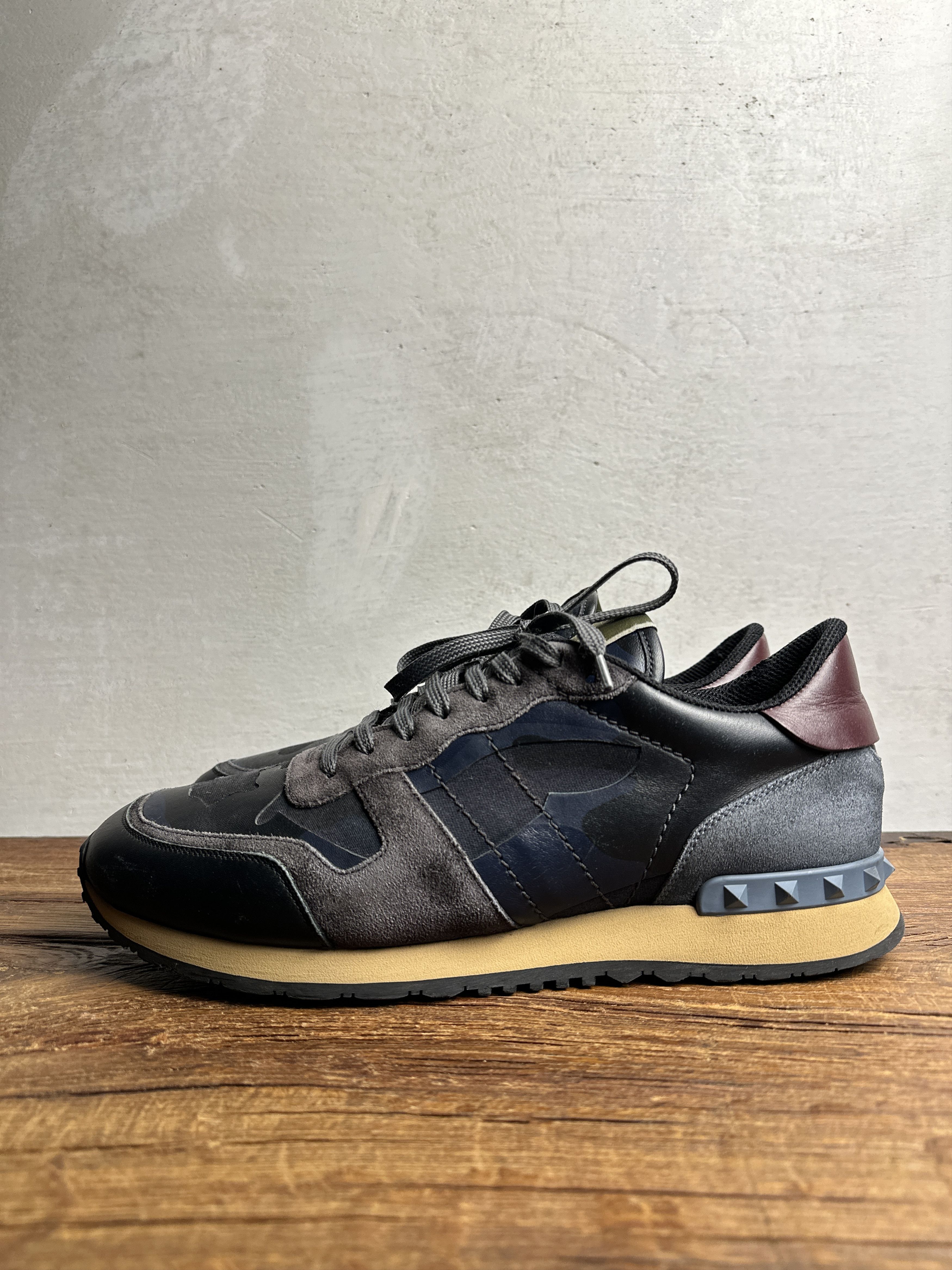 Valentino Valentino Garavani Blue Camouflage Rockrunner Sneakers Size US 11 / EU 44 - 1 Thumbnail